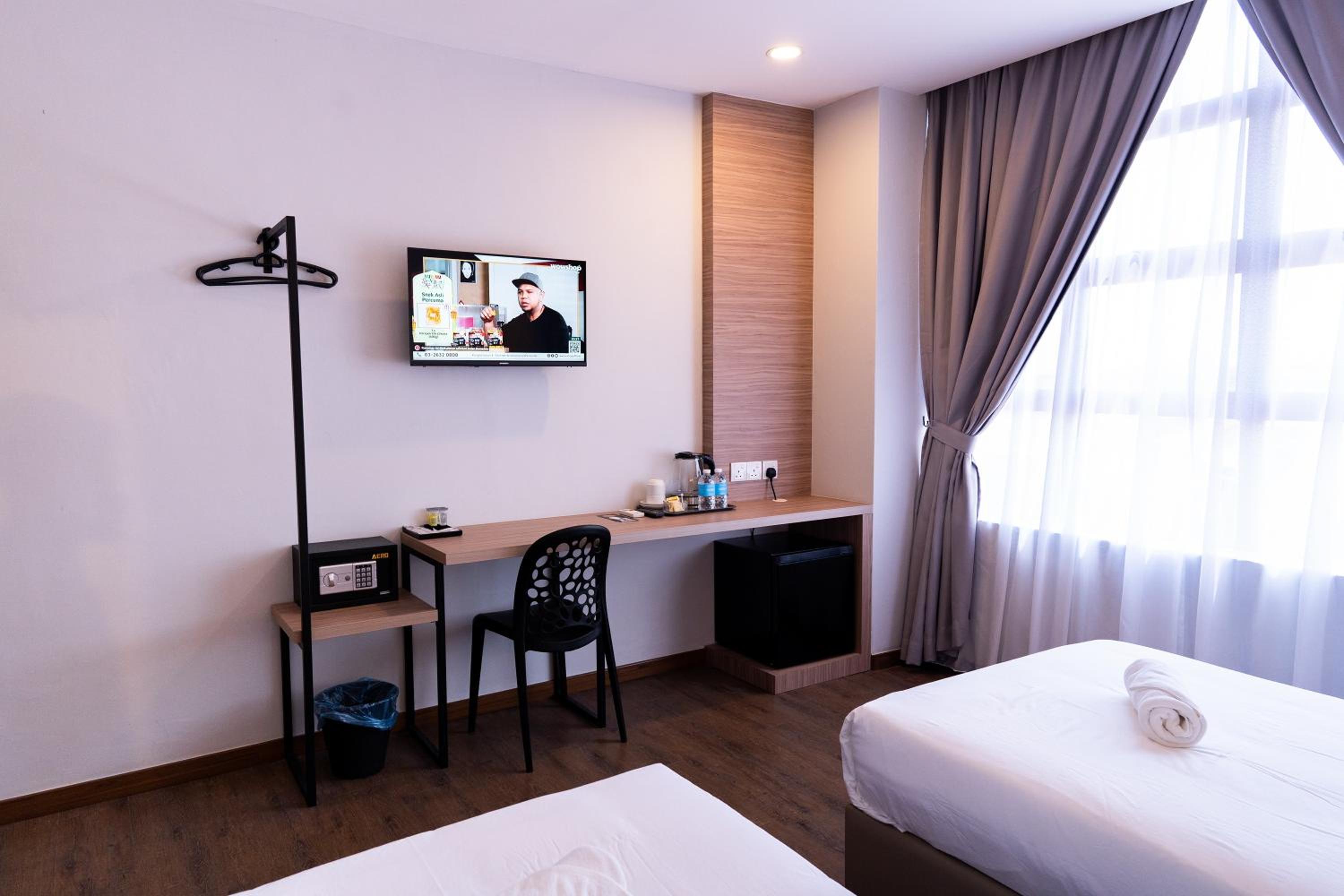 Deluxe Twin Room - Photo 5
