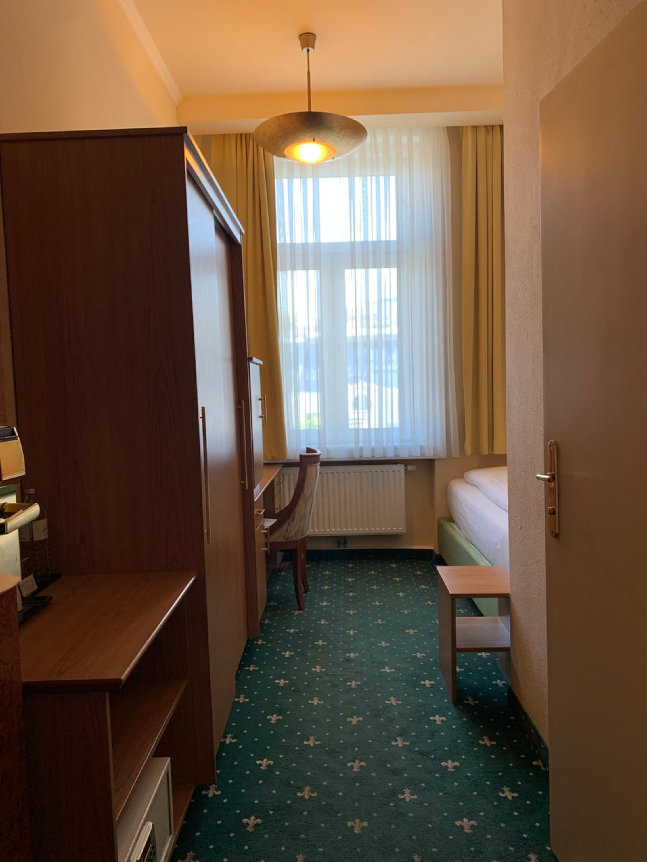 Standard Single Room