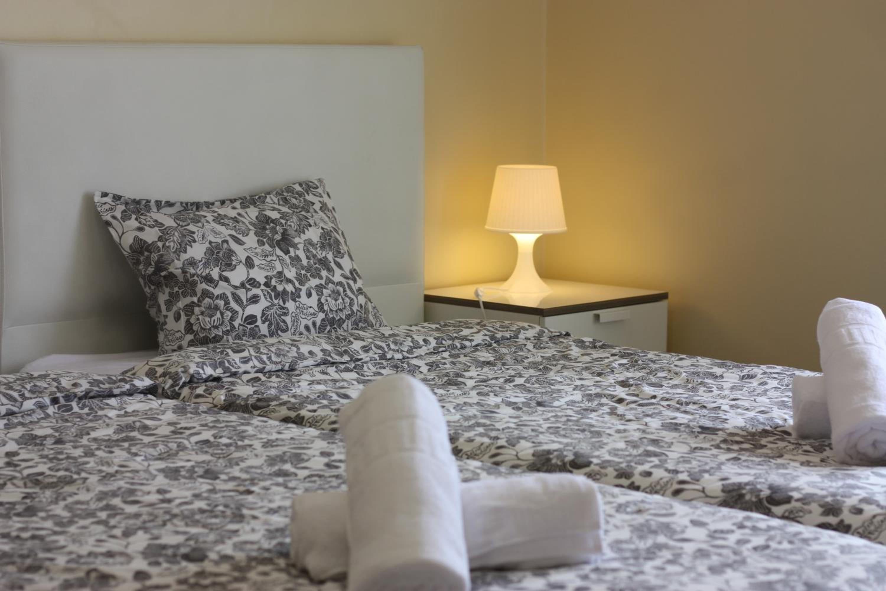 Quadruple Room with Private Bathroom photo 1