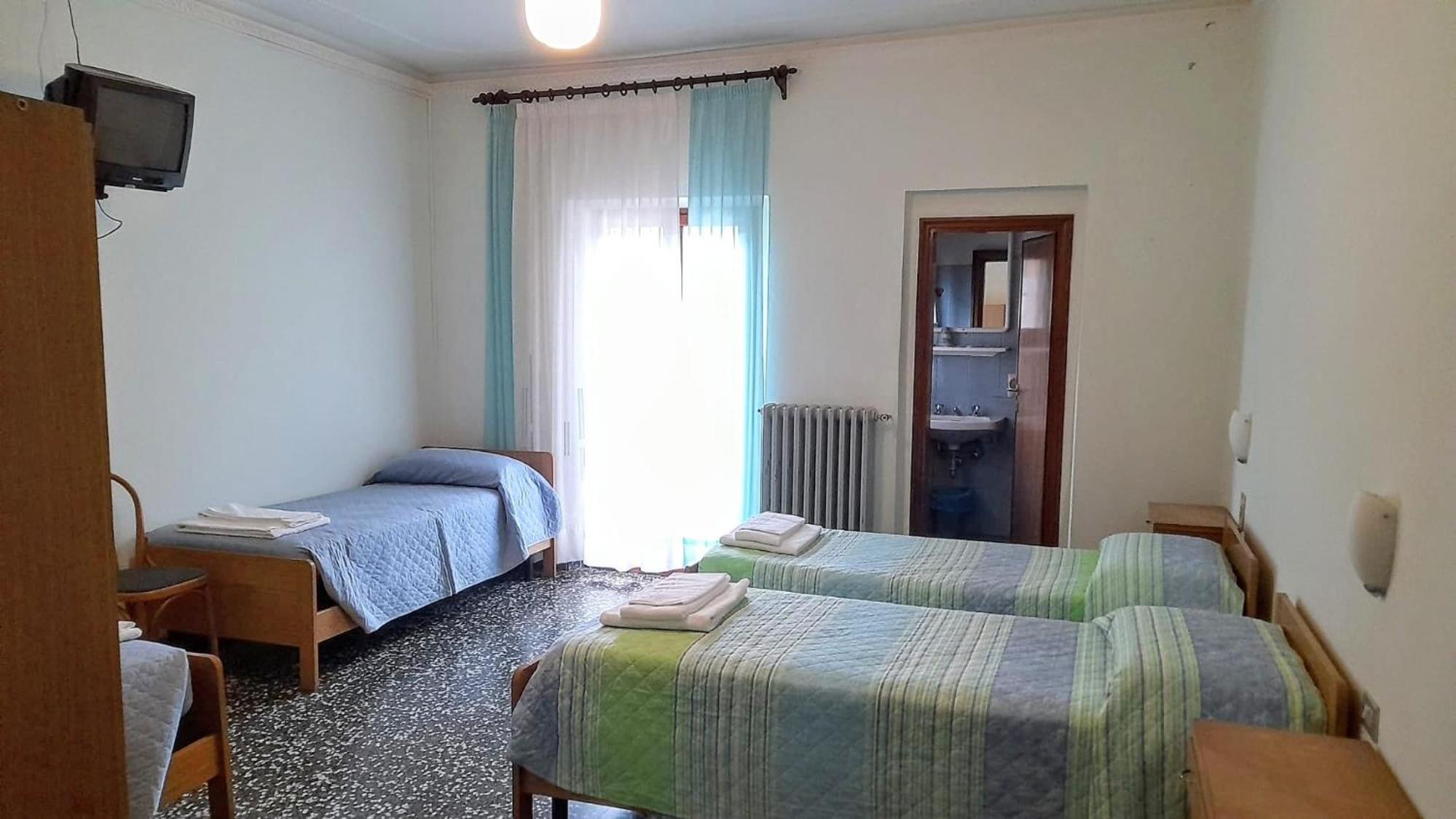 Bed In 4-Bed Mixed Dormitory Room