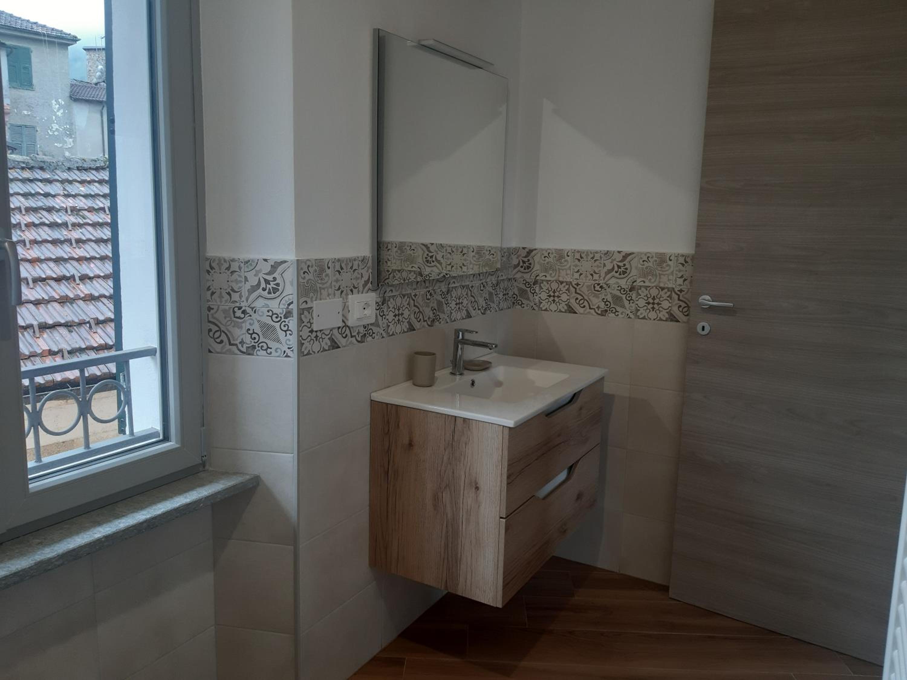 Double or Twin Room with Private Bathroom photo 2