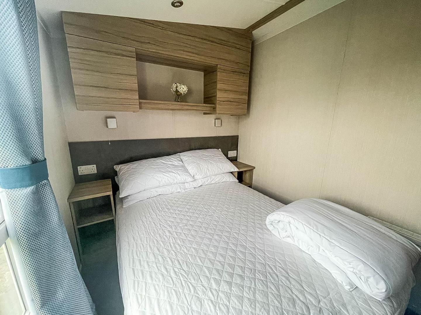 Mobile Home photo 3