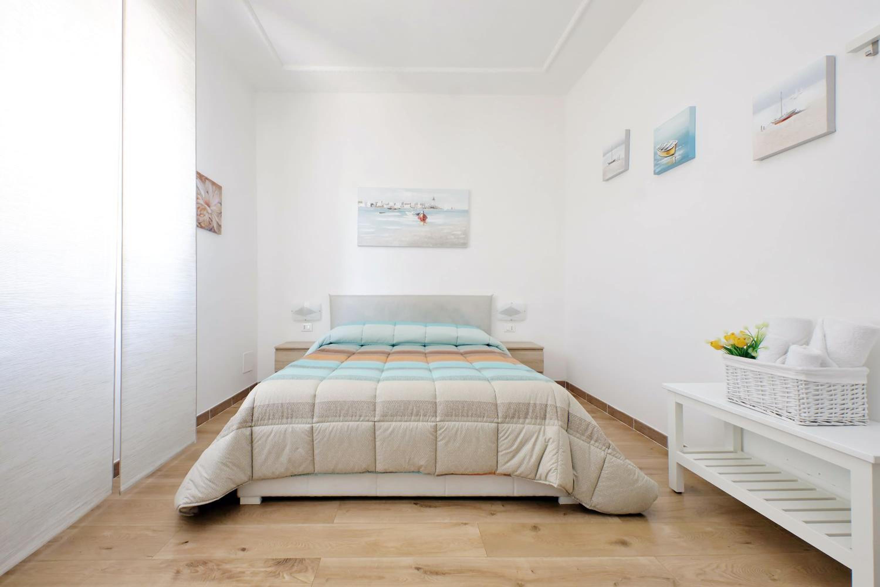 Comfort Room with Private Bathroom - Photo 4