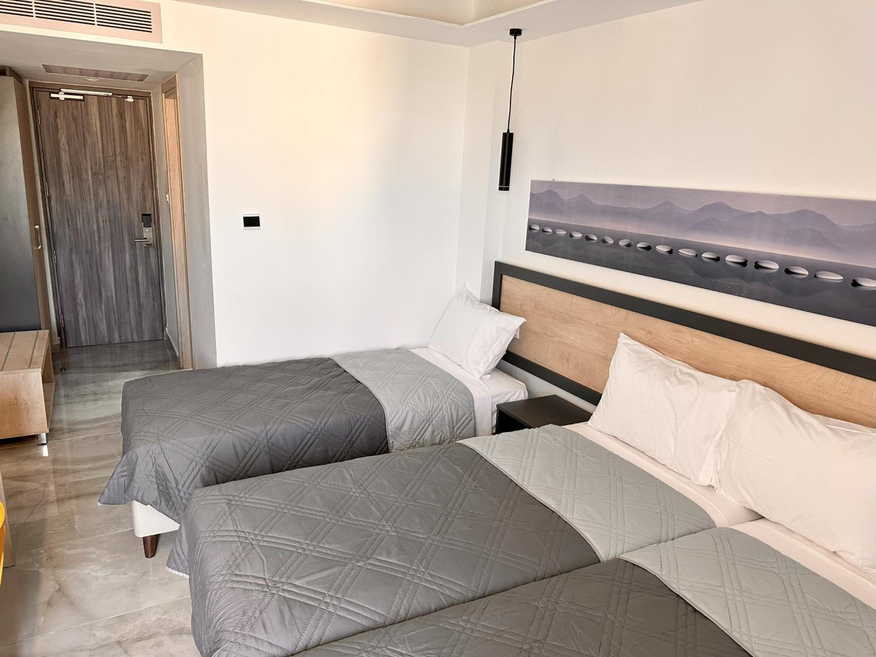 Triple Room with Mountain View - Photo 3