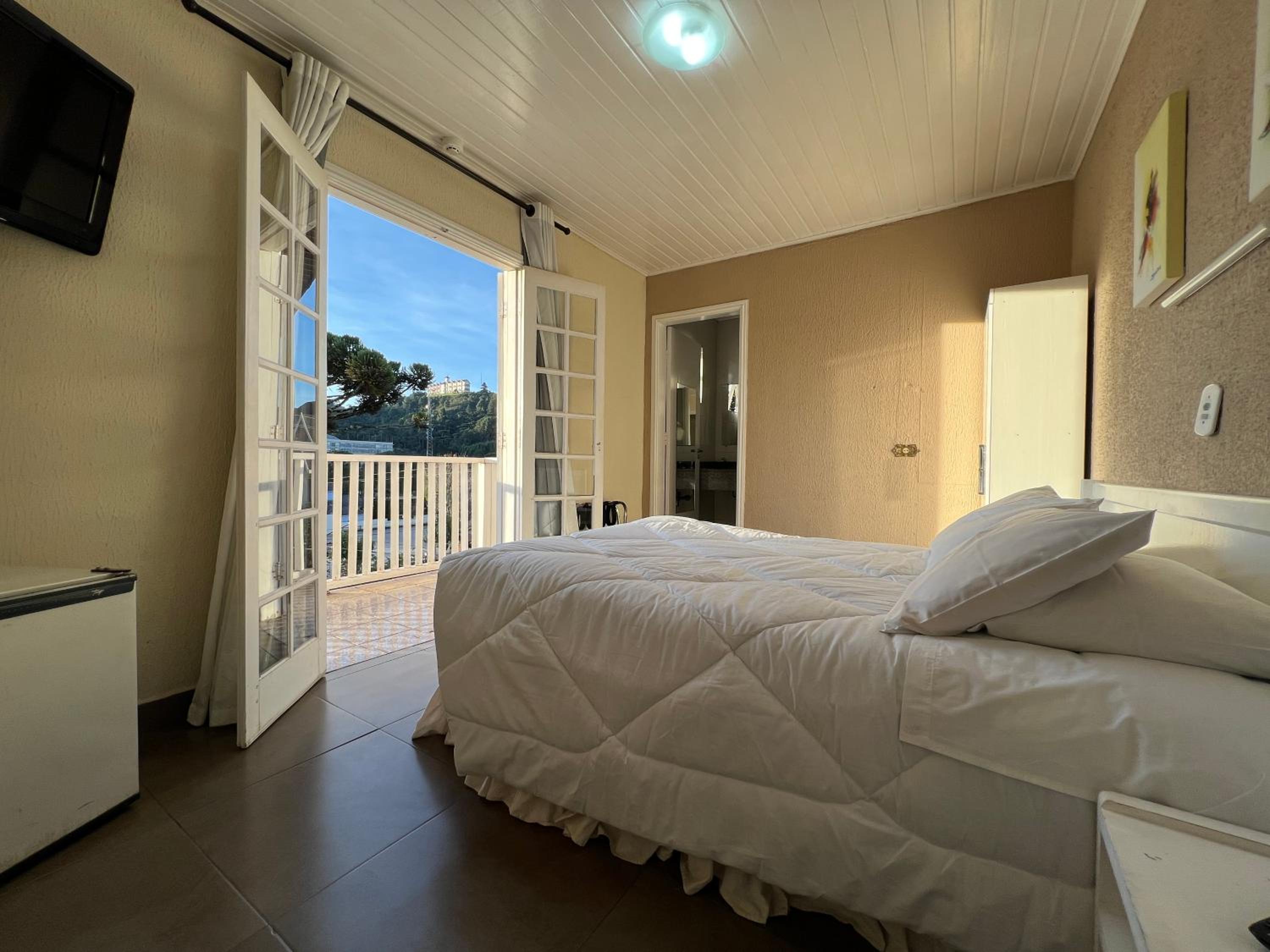 Double Room with Balcony photo 2