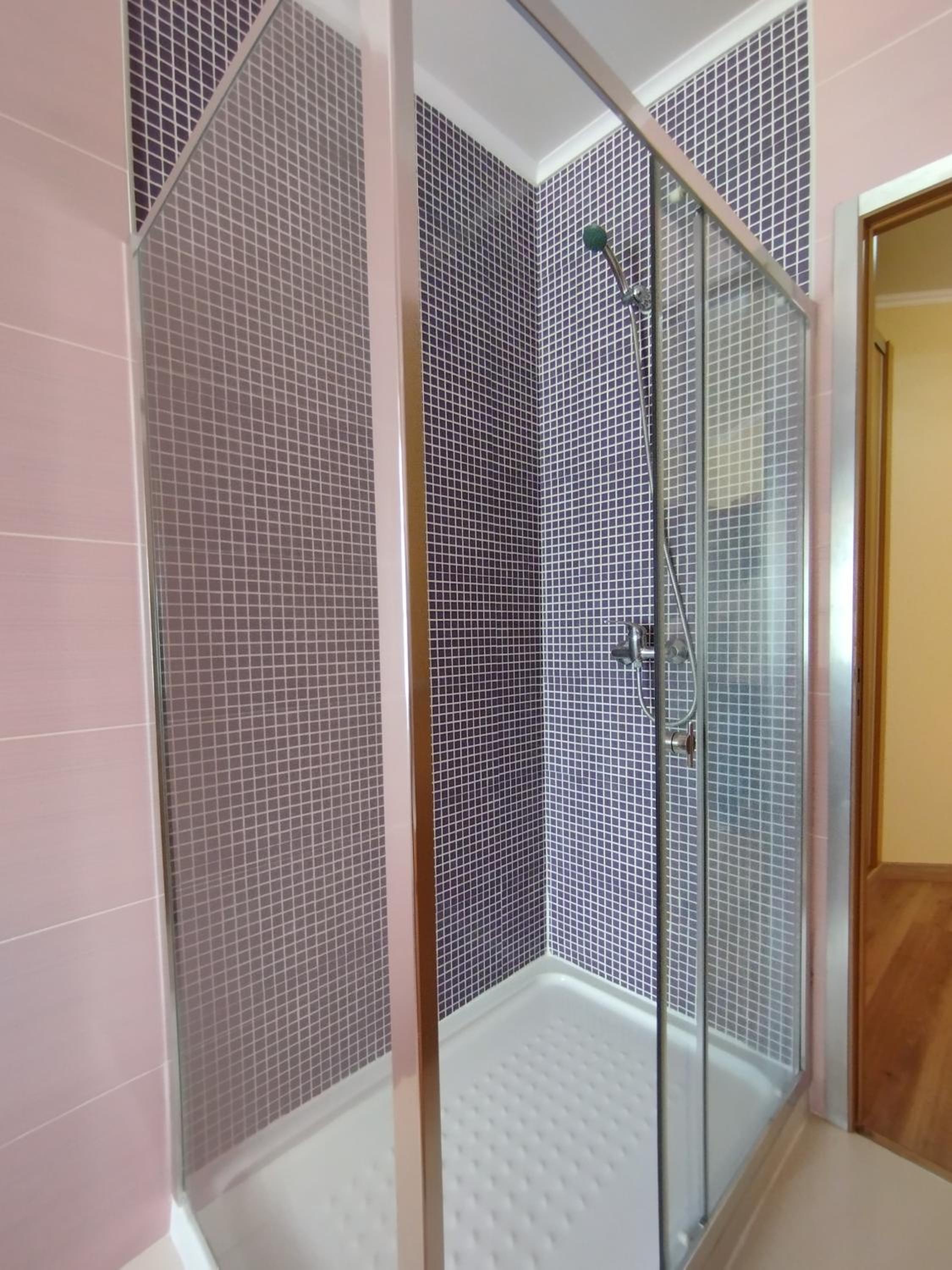 Queen Room with Balcony photo 2