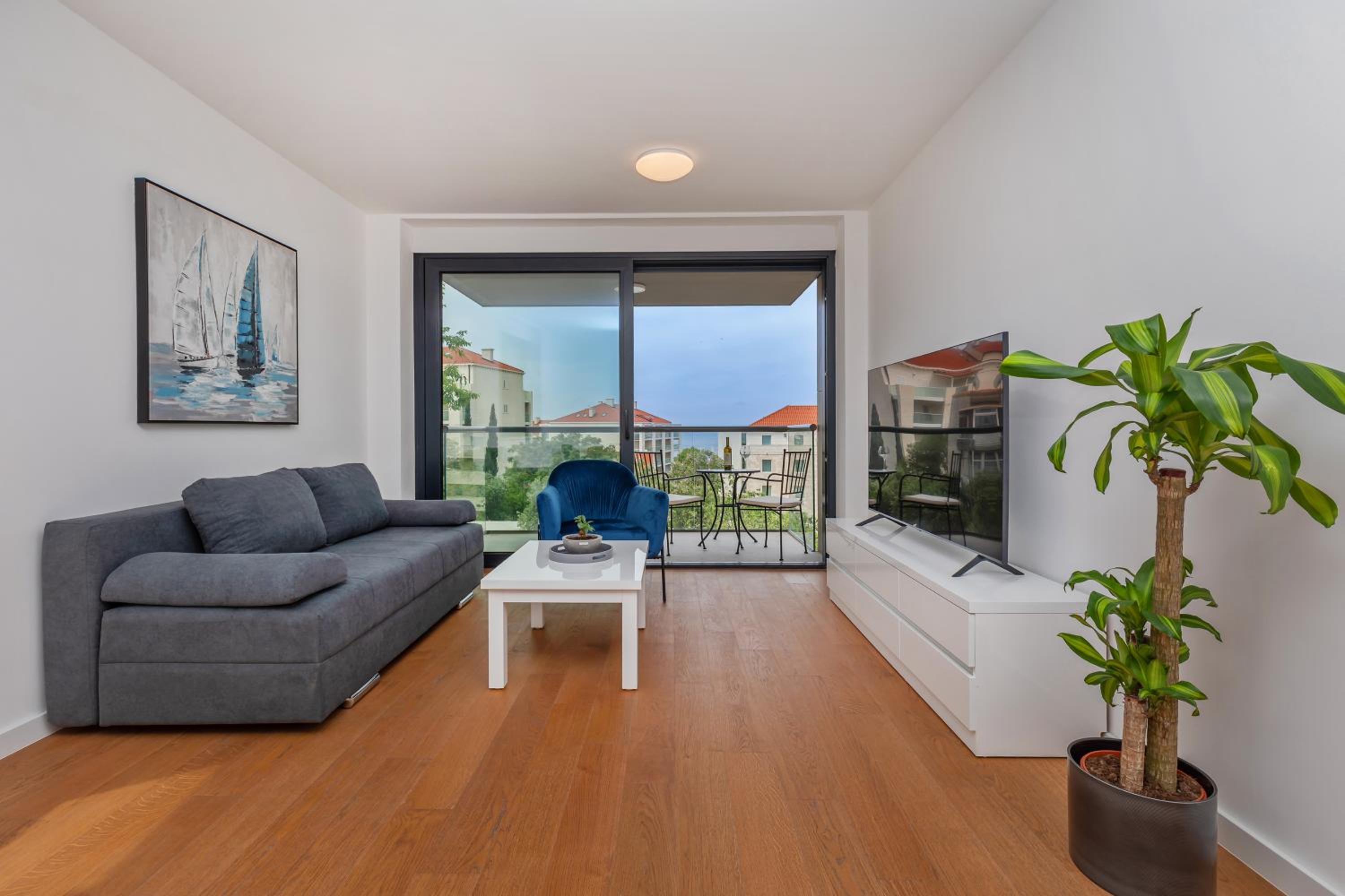 Apartment with Sea View