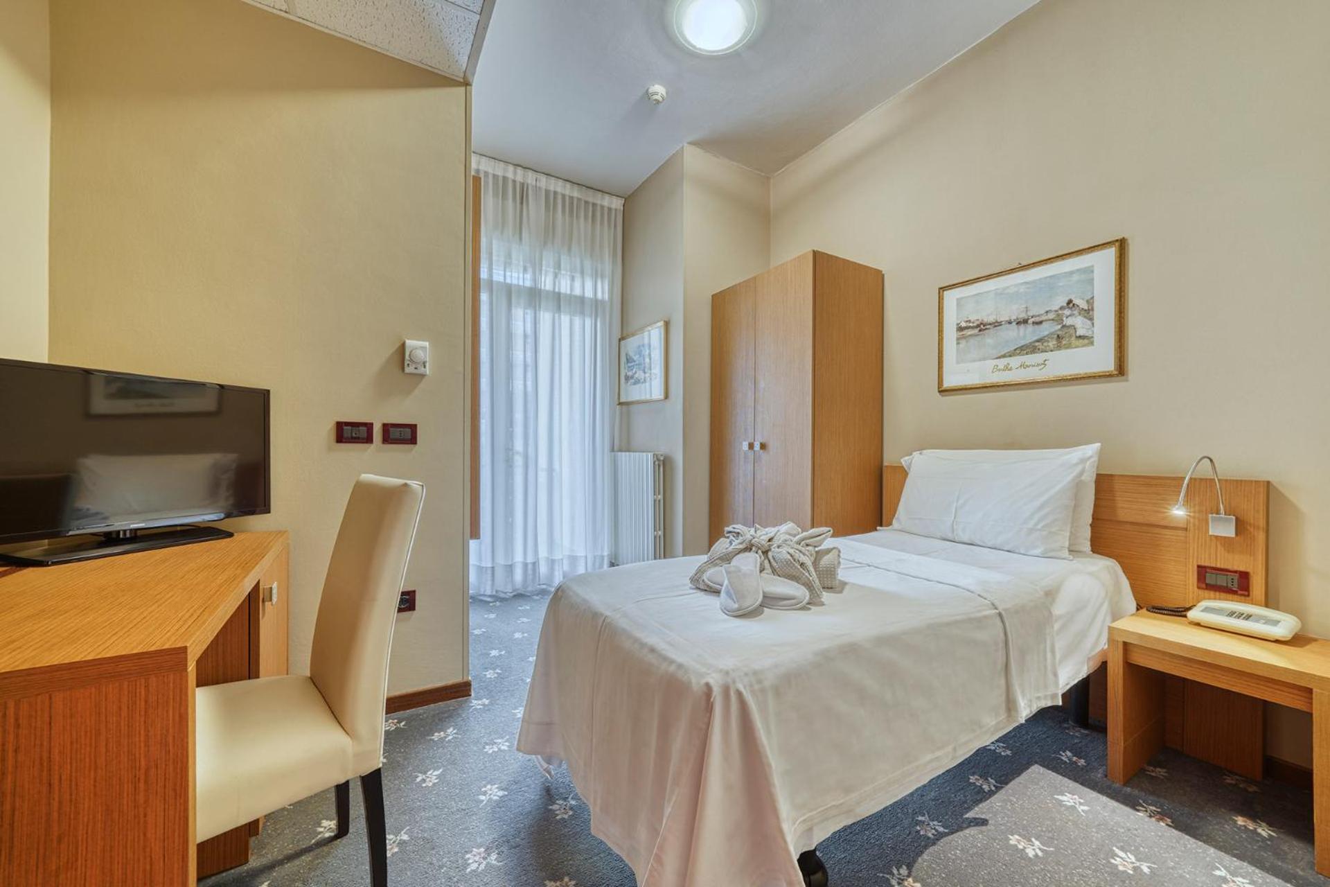 Single Room photo 1