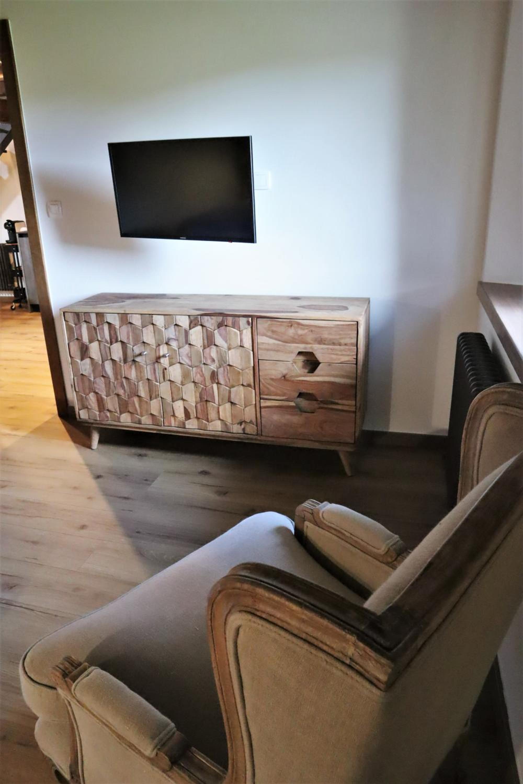 Deluxe Apartment - Photo 3