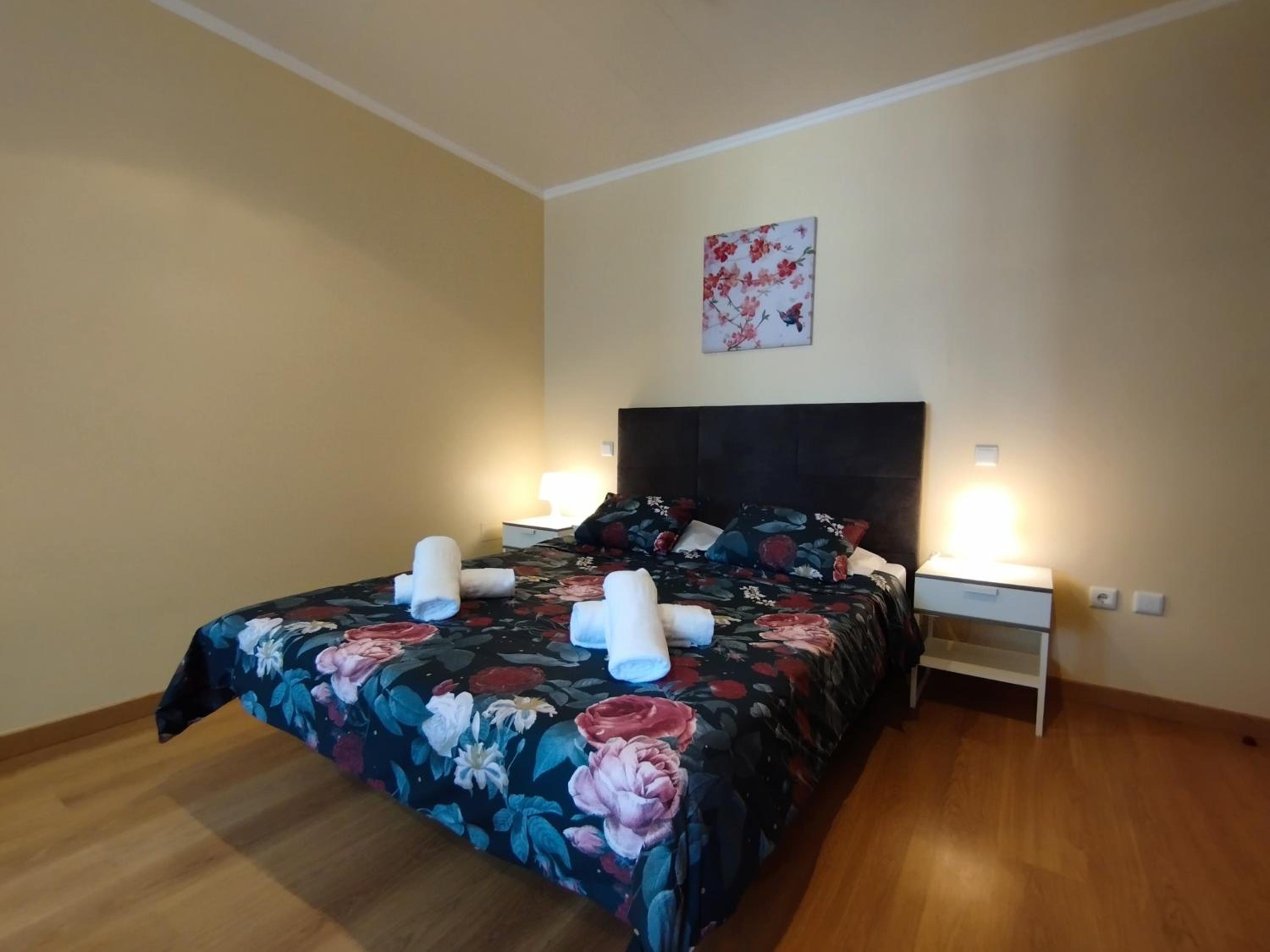 Queen Room photo 1