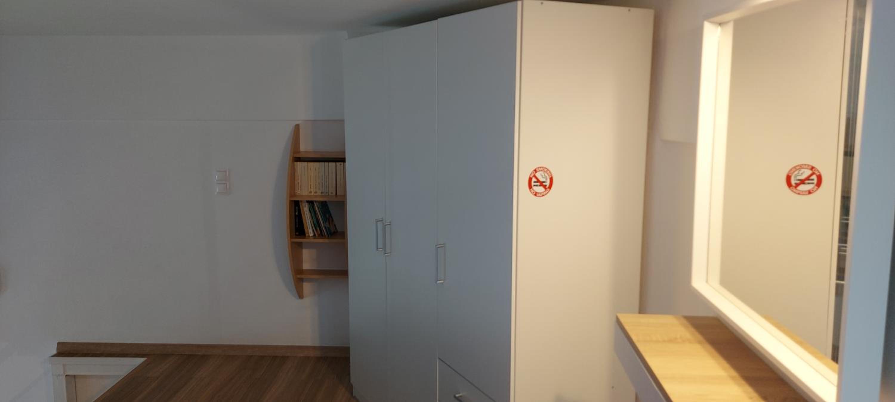 One-Bedroom Apartment photo 1