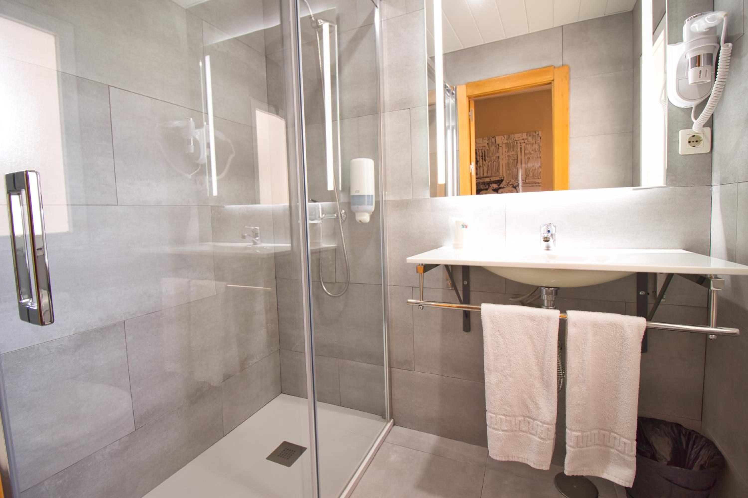 Triple Room - Photo 2