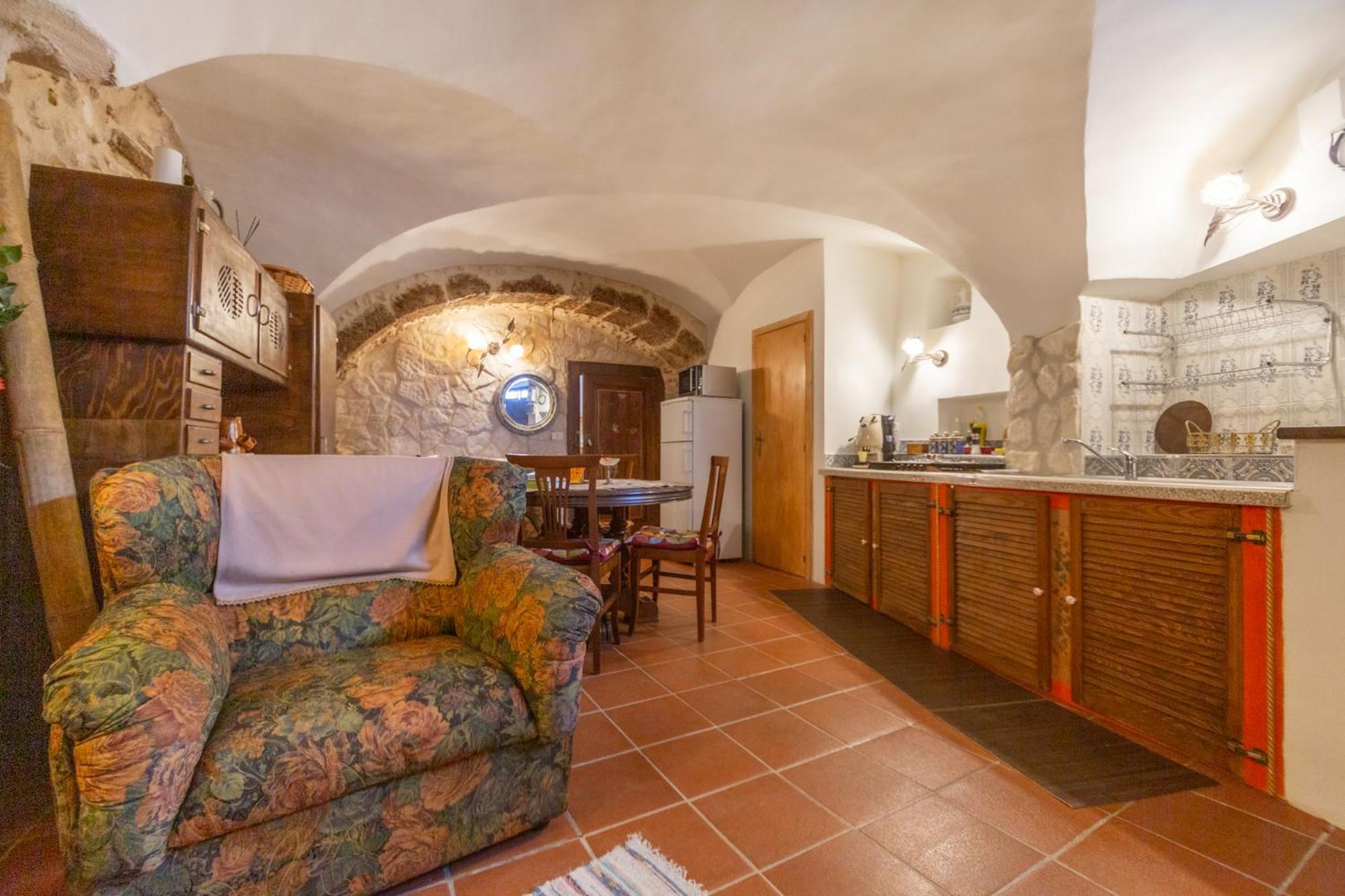 One-Bedroom House photo 2