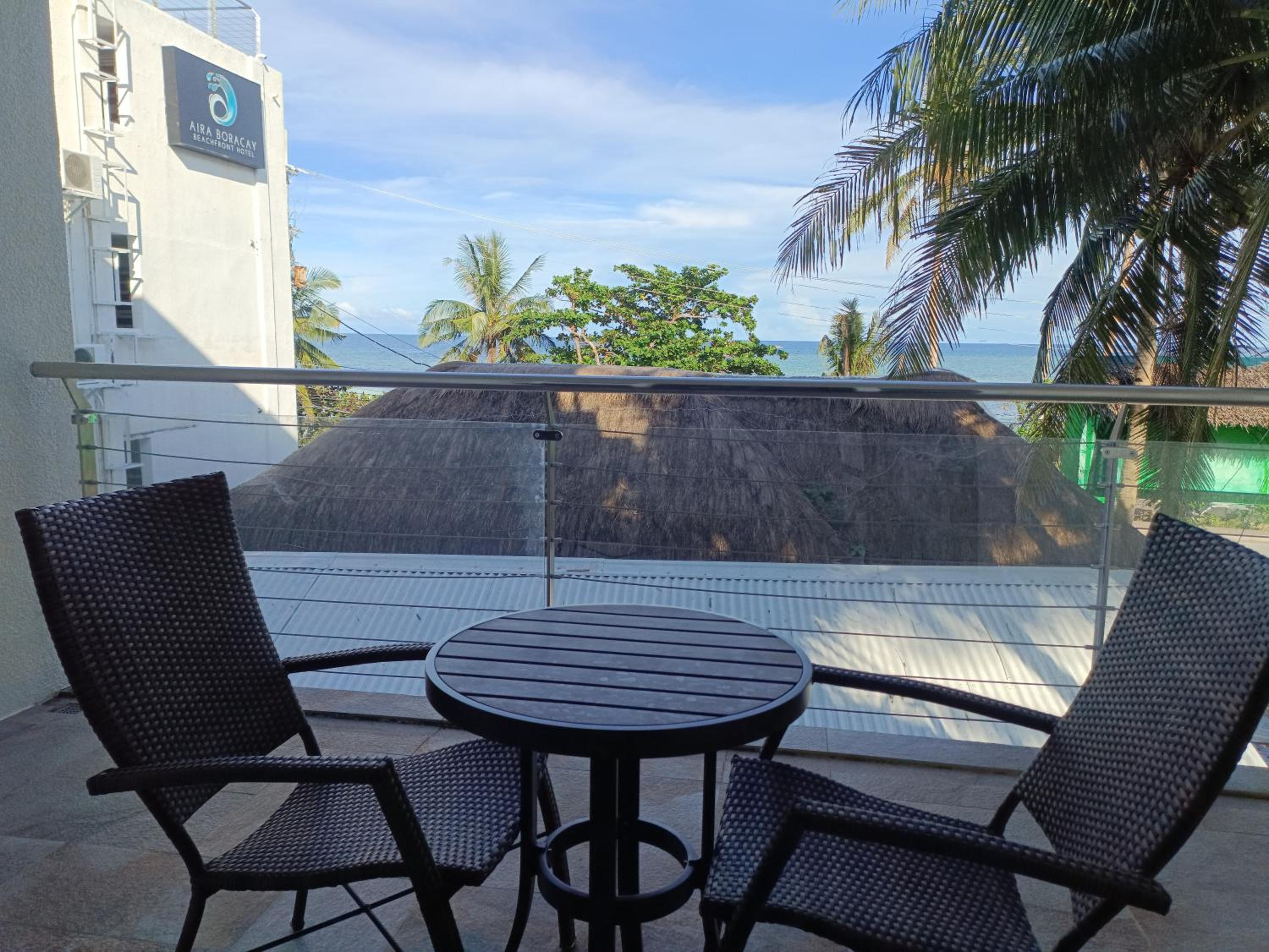 Family Room with Sea View - Photo 4