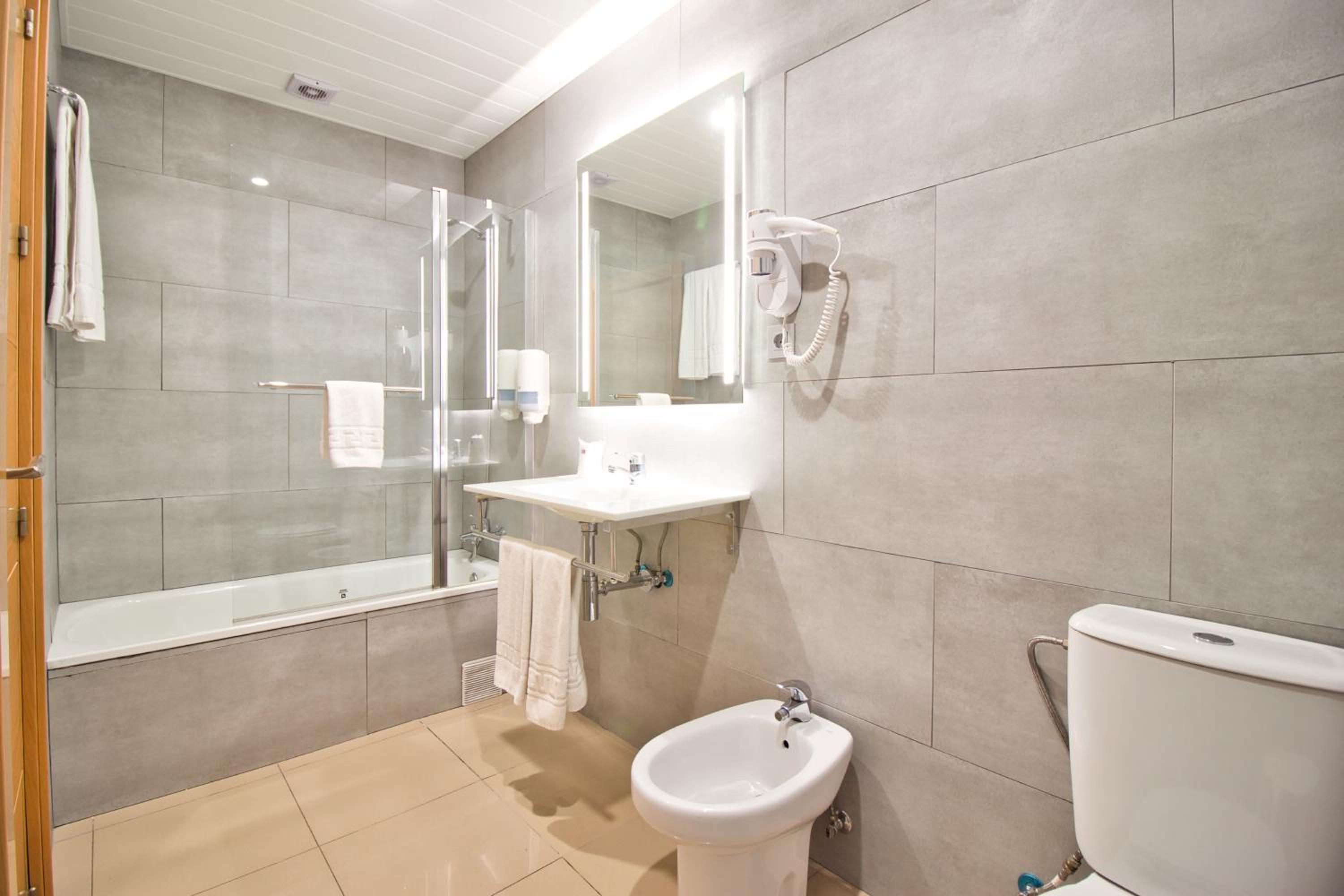 Triple Room - Photo 10