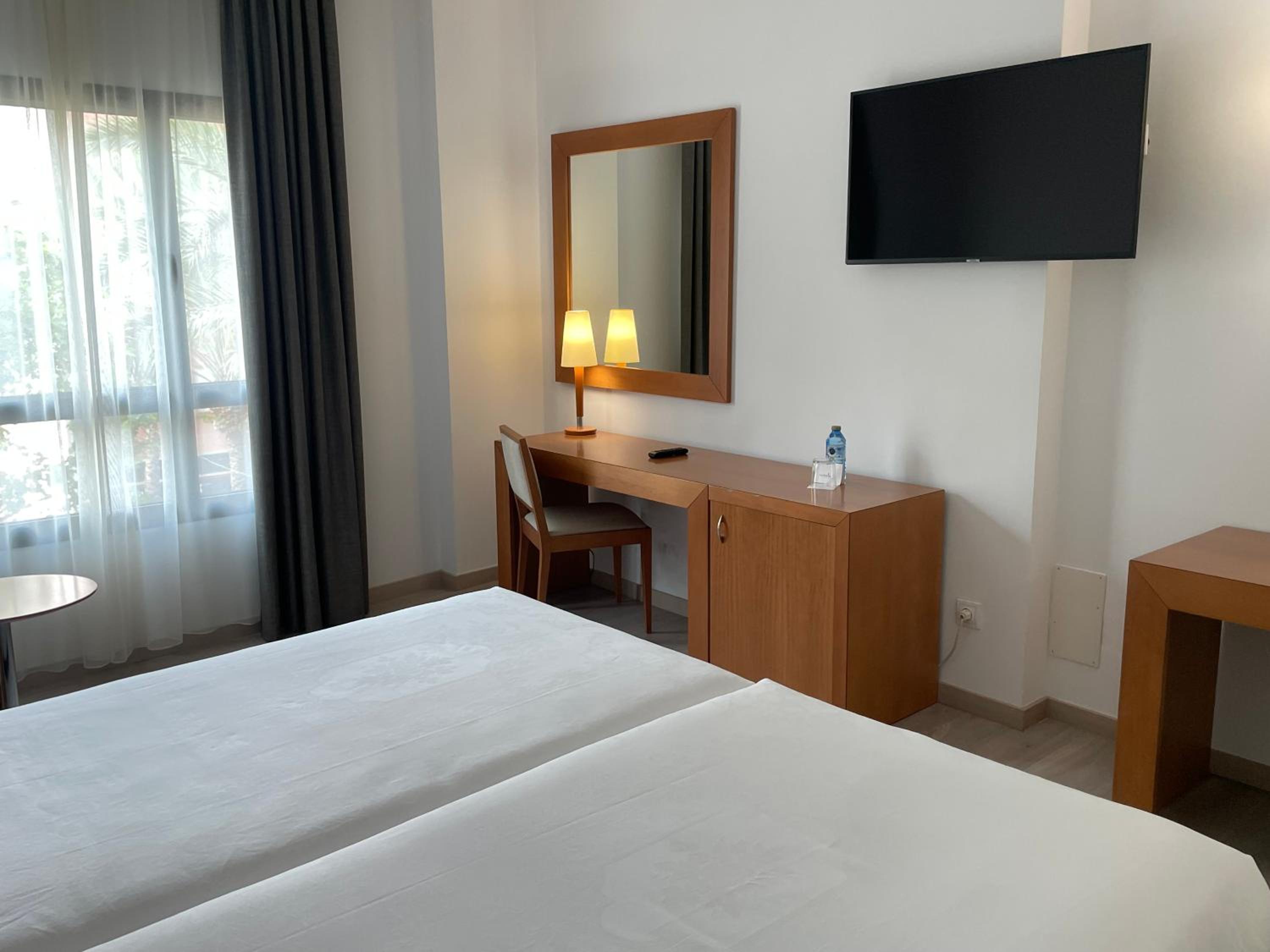 Double or Twin Room - Photo 1