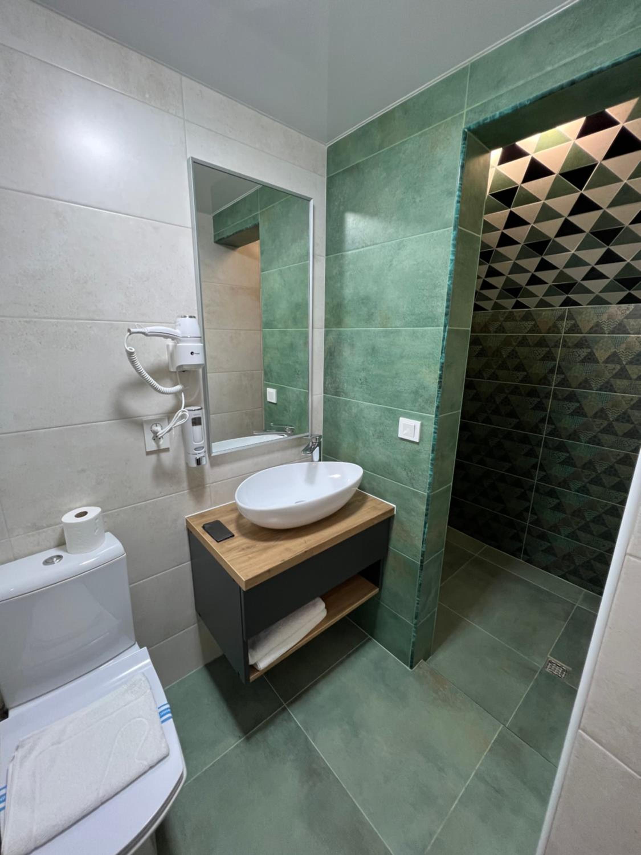 Large Double Room photo 3