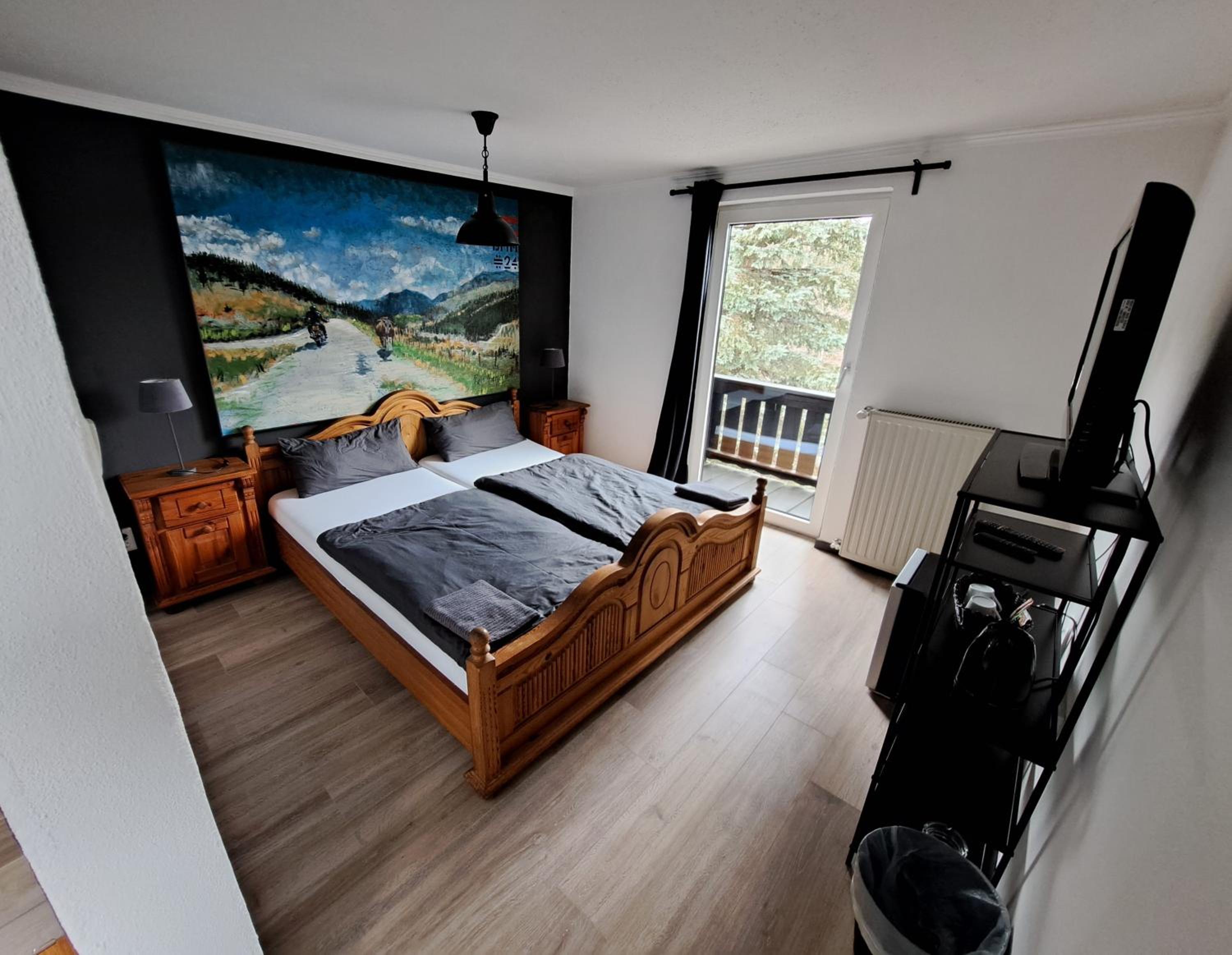 Deluxe Double Room with Balcony photo 1