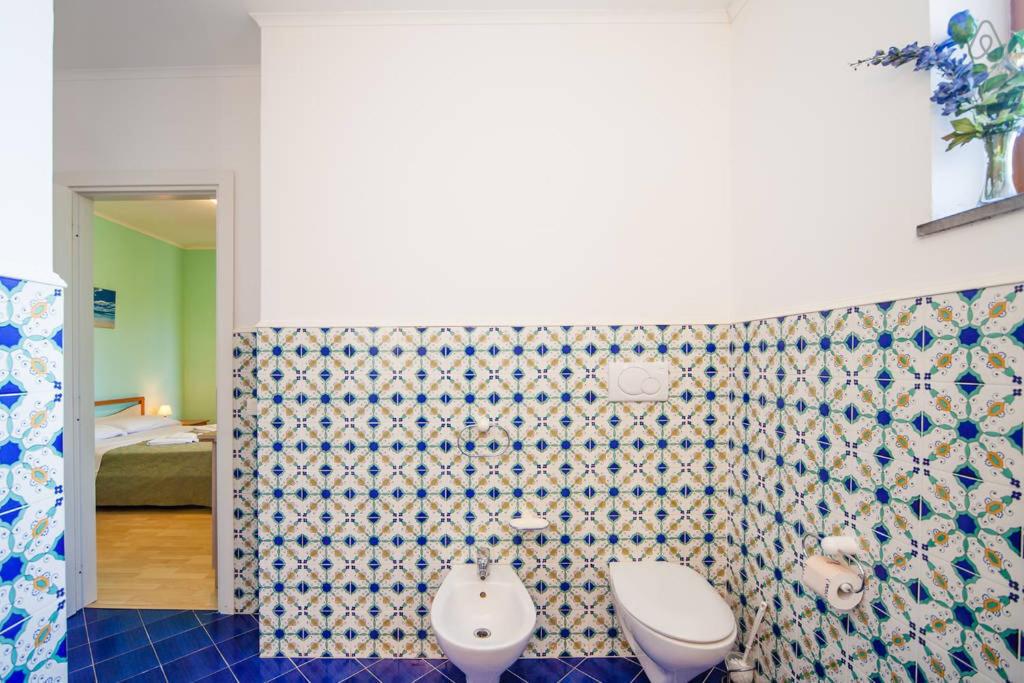 Double or Twin Room - Photo 11
