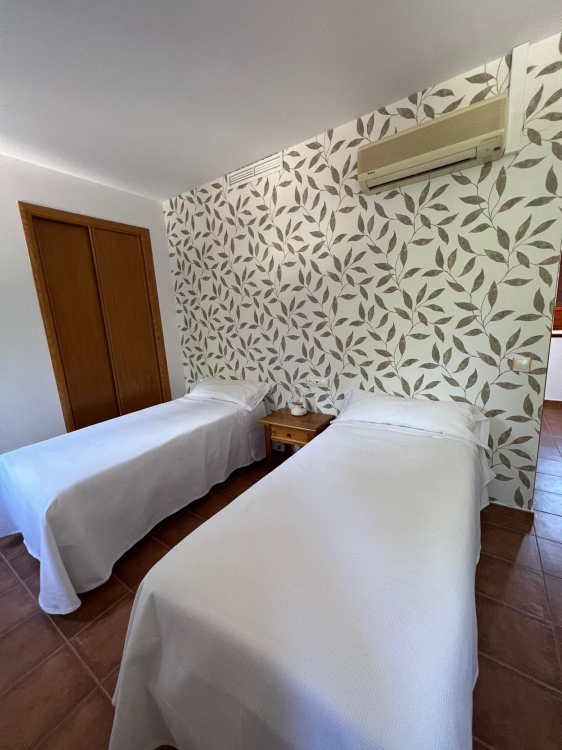 Habitación Doble con Baño Privado