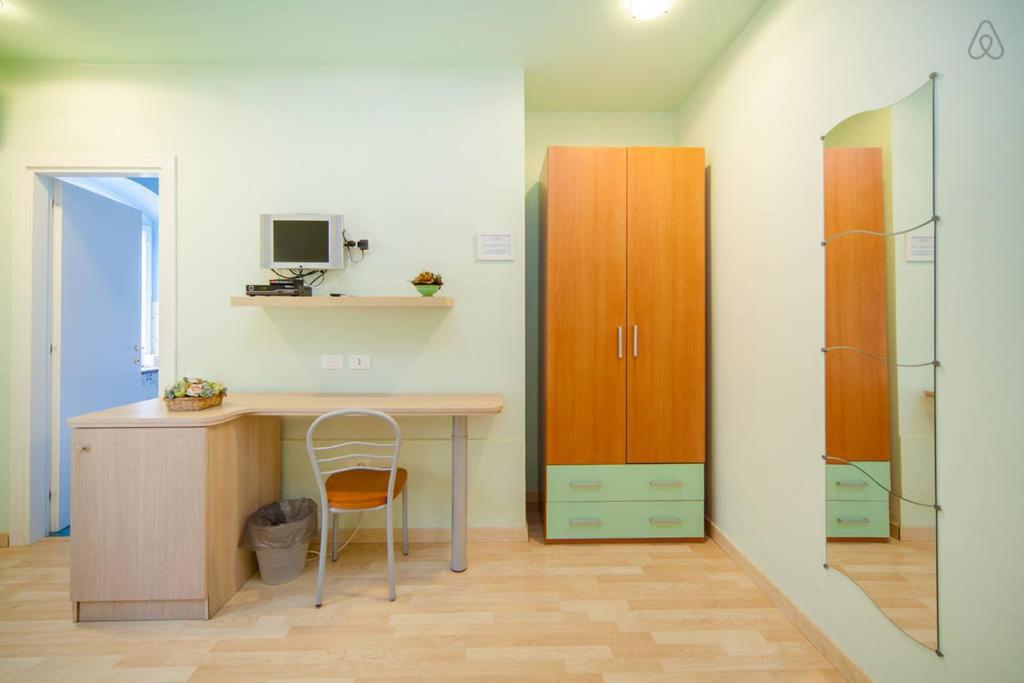 Double or Twin Room - Photo 15