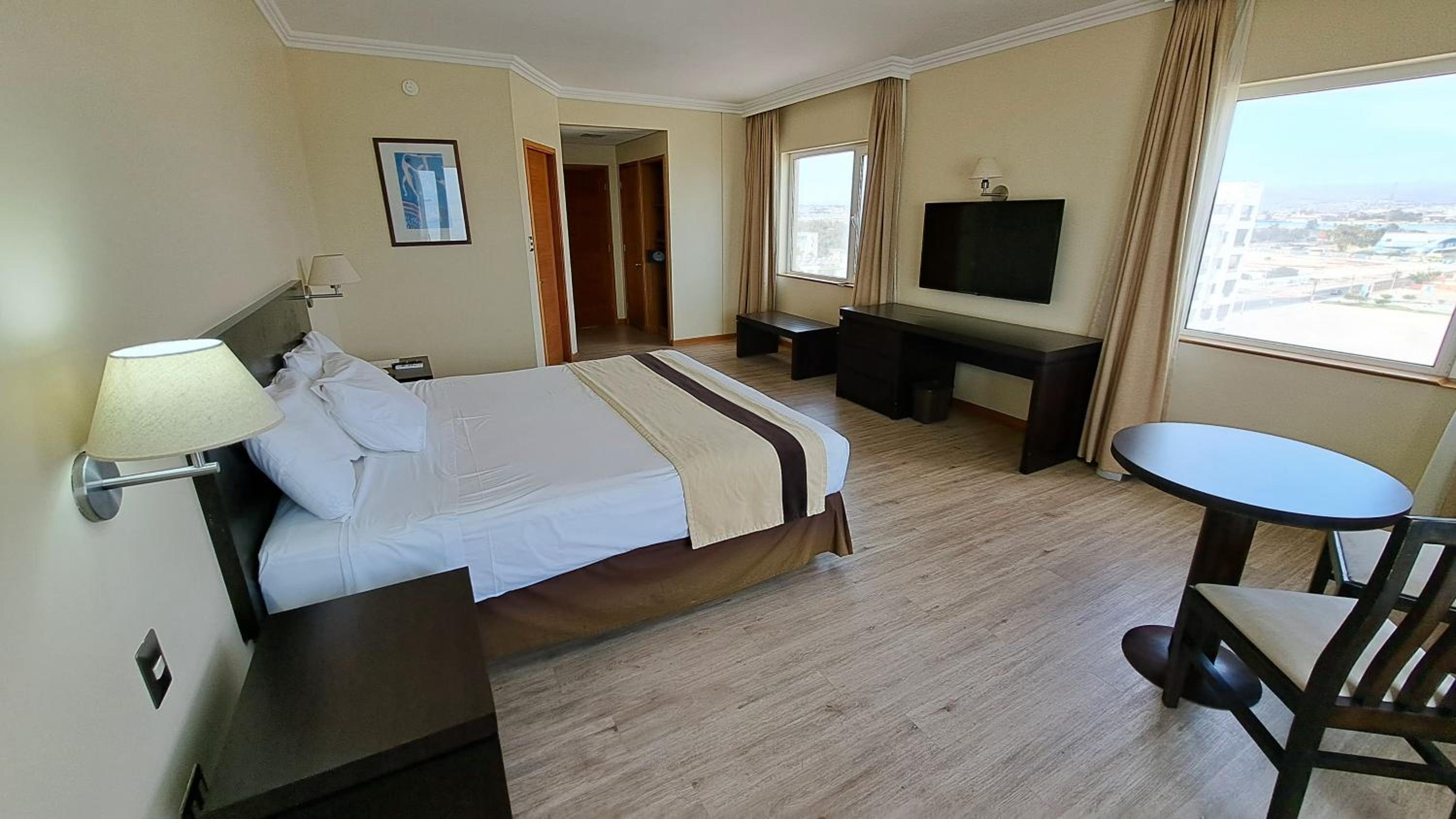 Double Room with Sea View - Photo 3