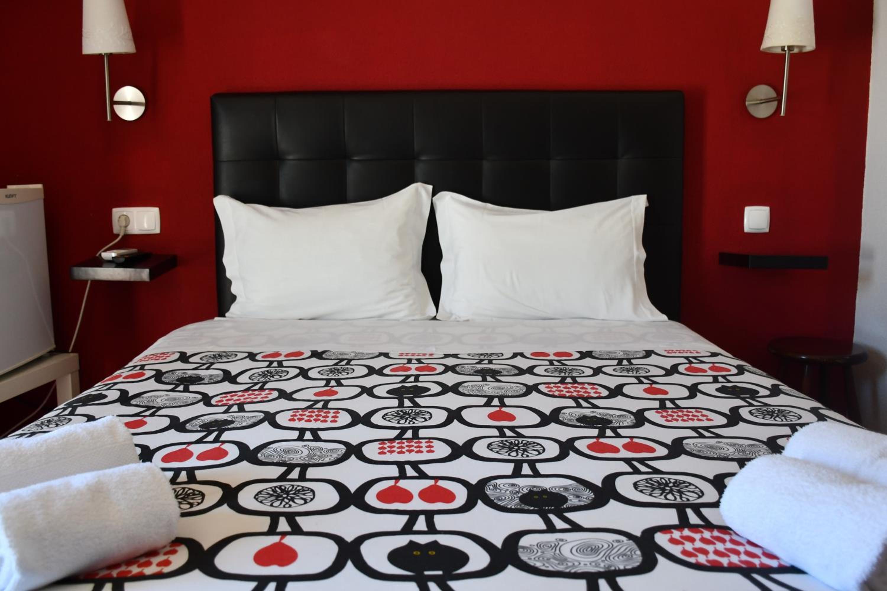 Double Room with Patio - Photo 1