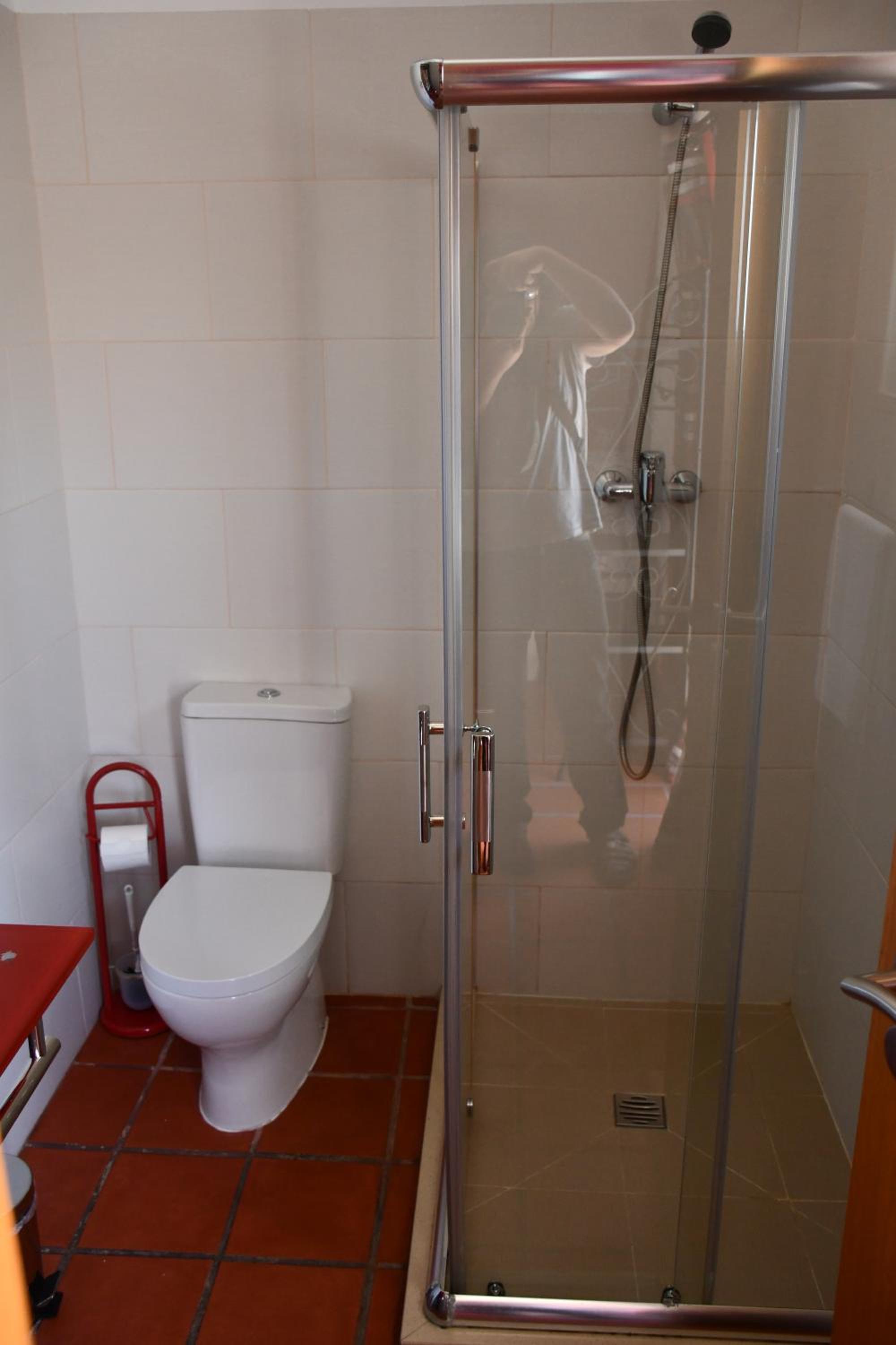 Double Room with Patio - Photo 9