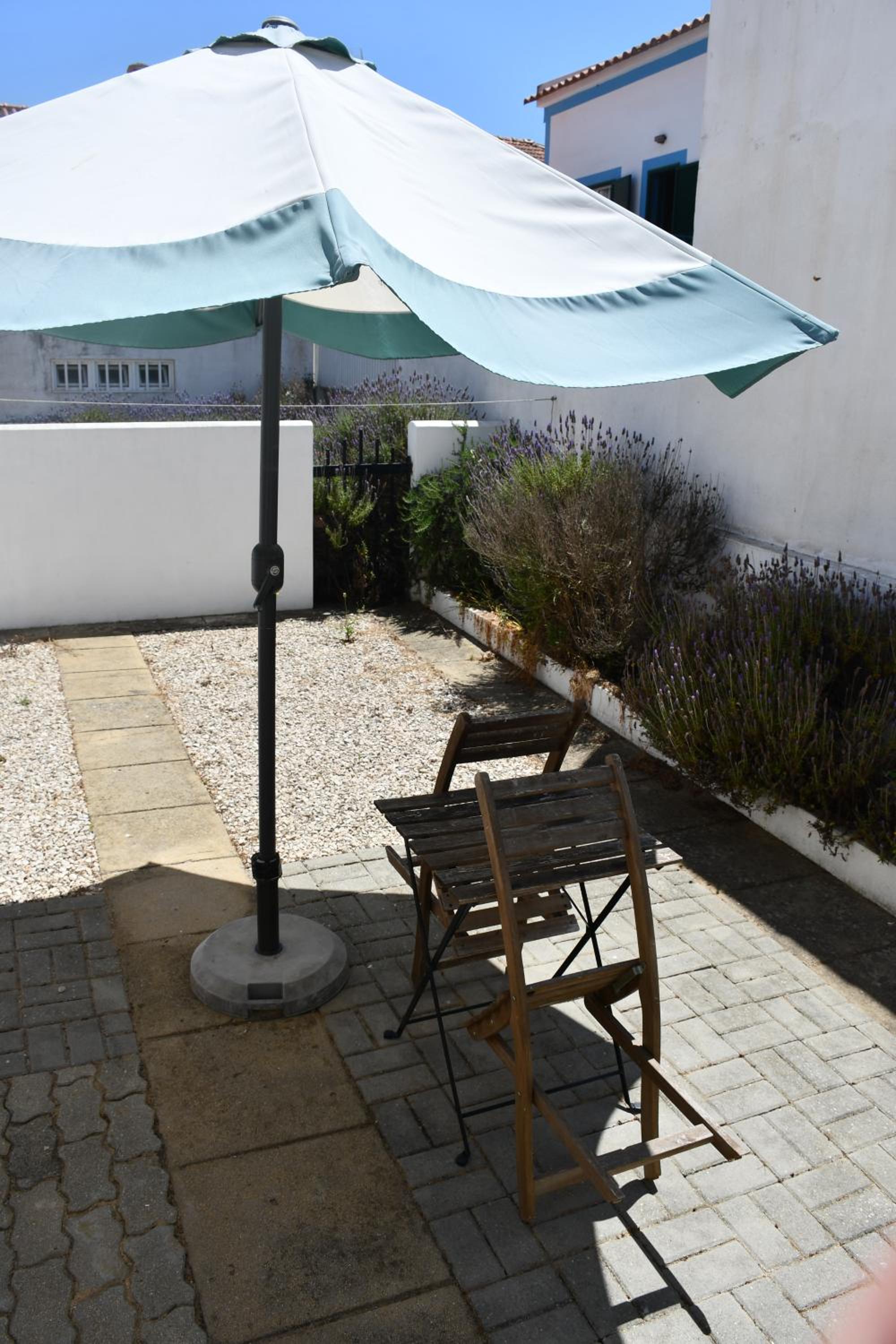 Double Room with Patio - Photo 6