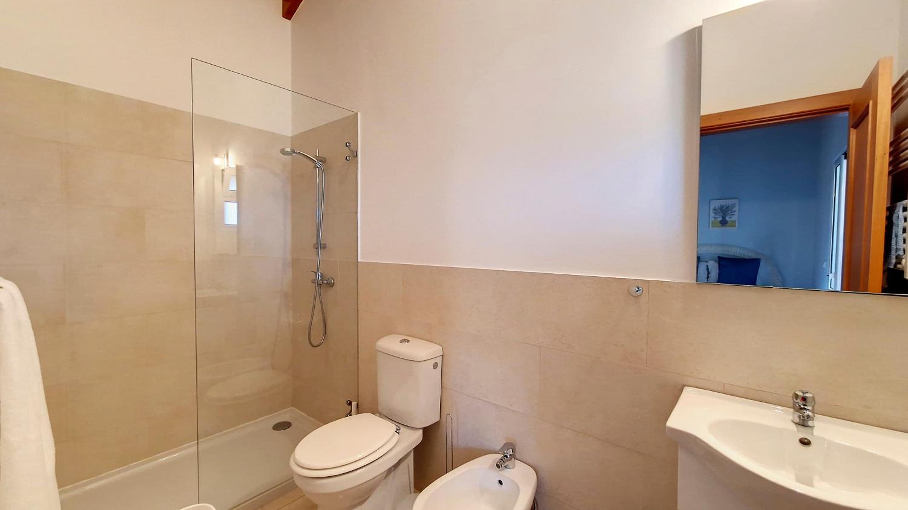 Two-Bedroom House photo 2