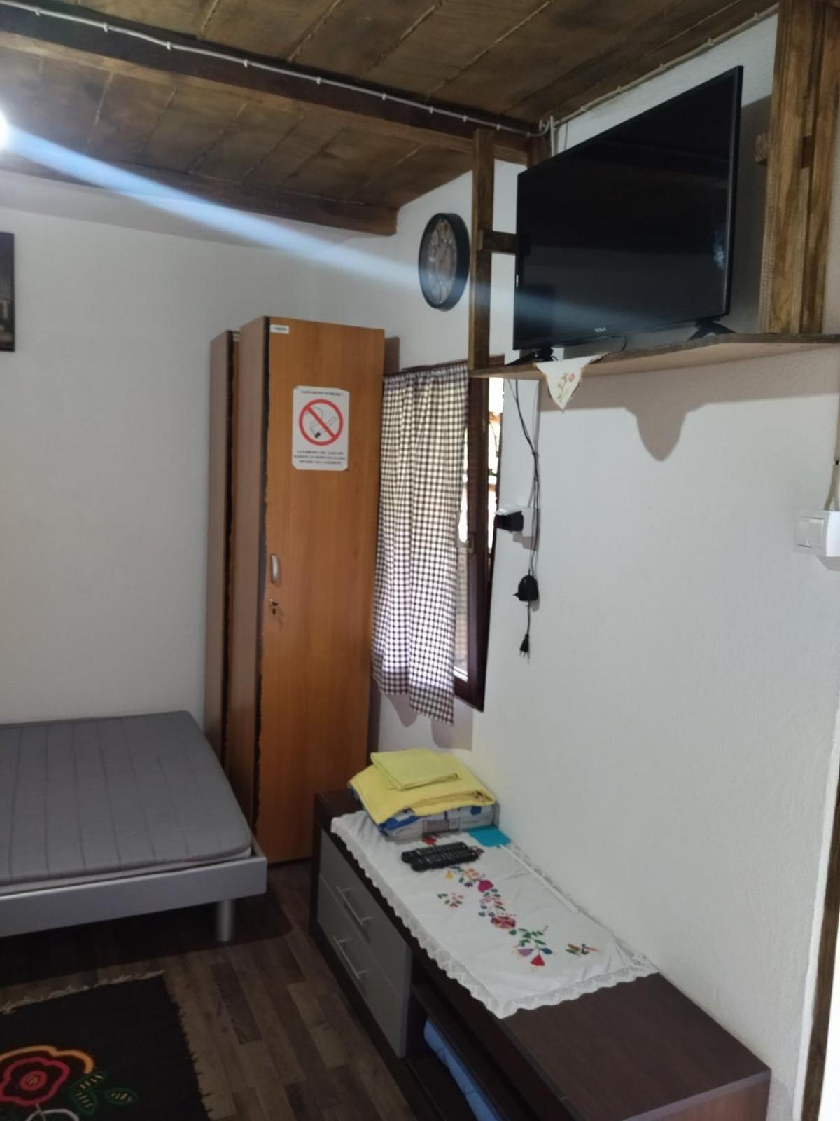 Quadruple Room with Terrace photo 3