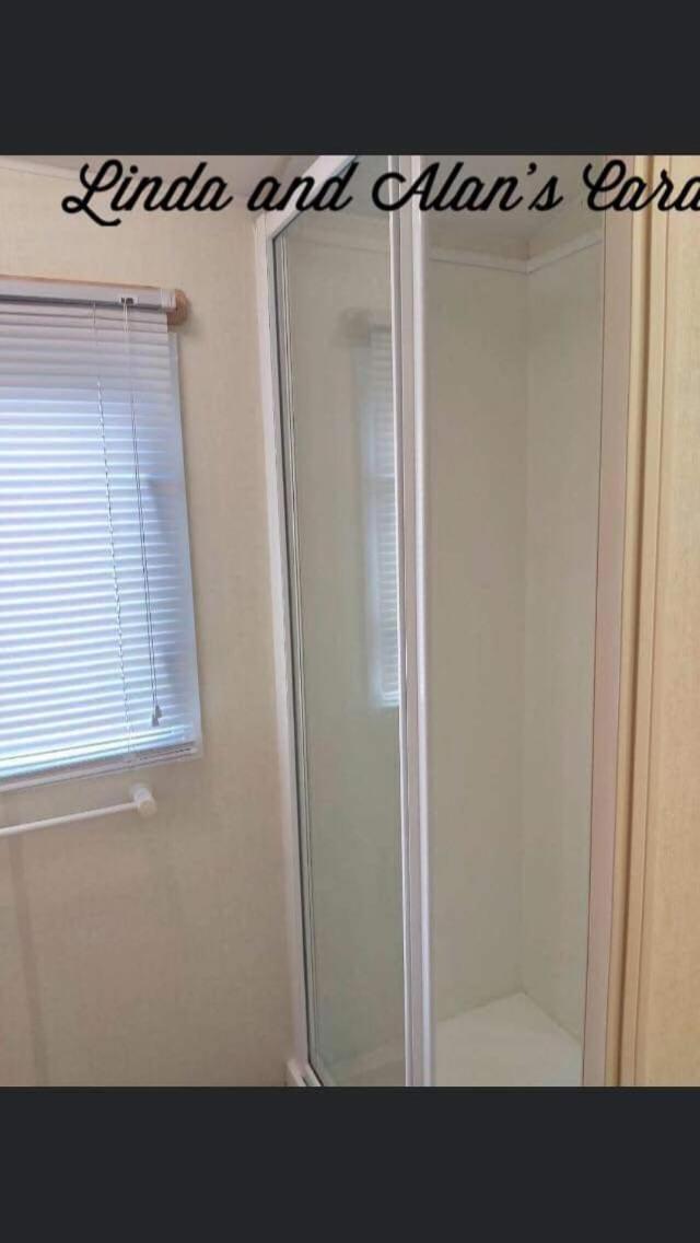 Mobile Home photo 3