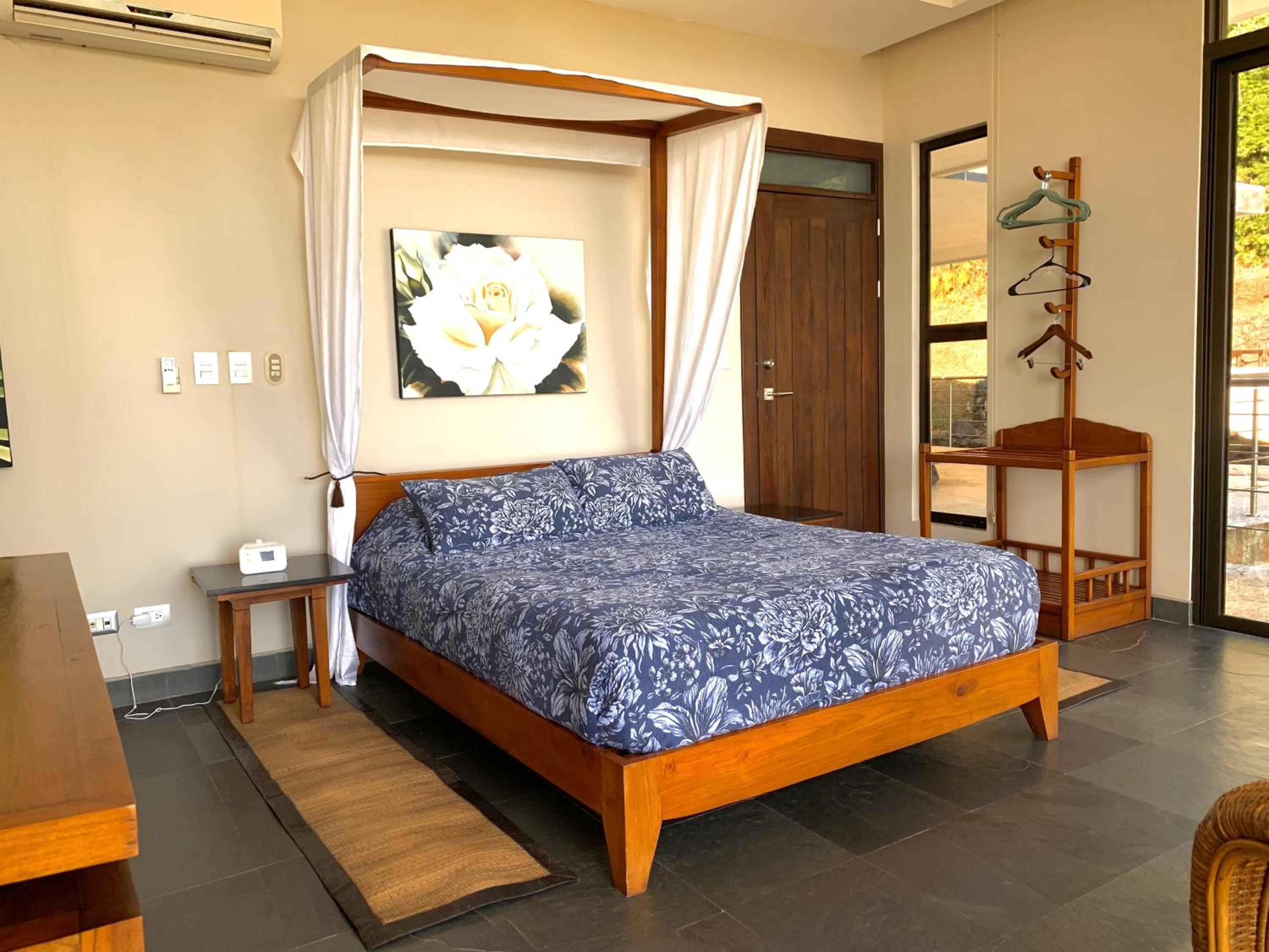 Villa de Tres Habitaciones