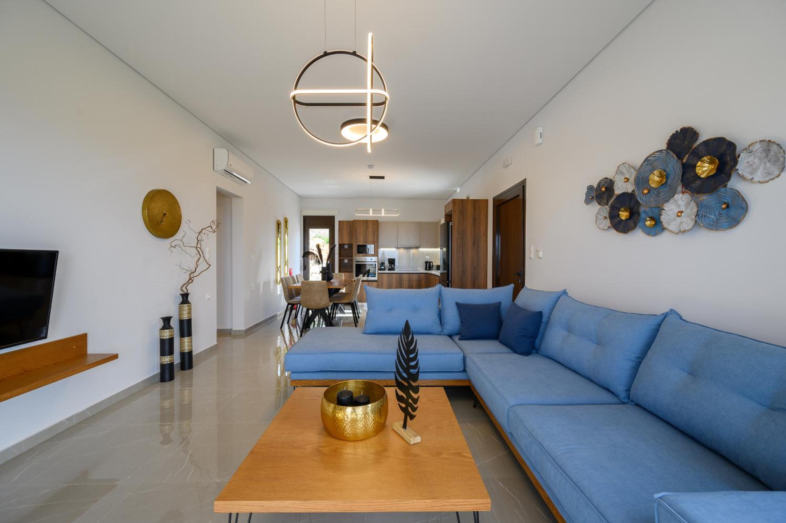 Three-Bedroom Villa photo 1