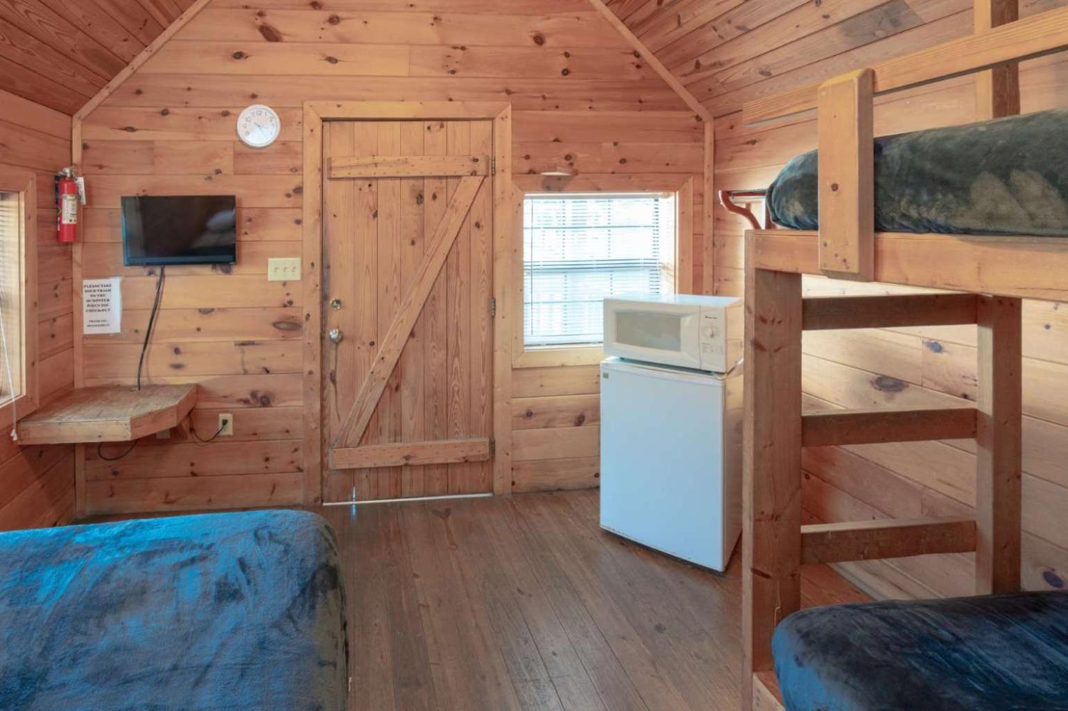 One-Bedroom House photo 1