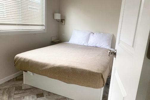 Two-Bedroom House photo 2