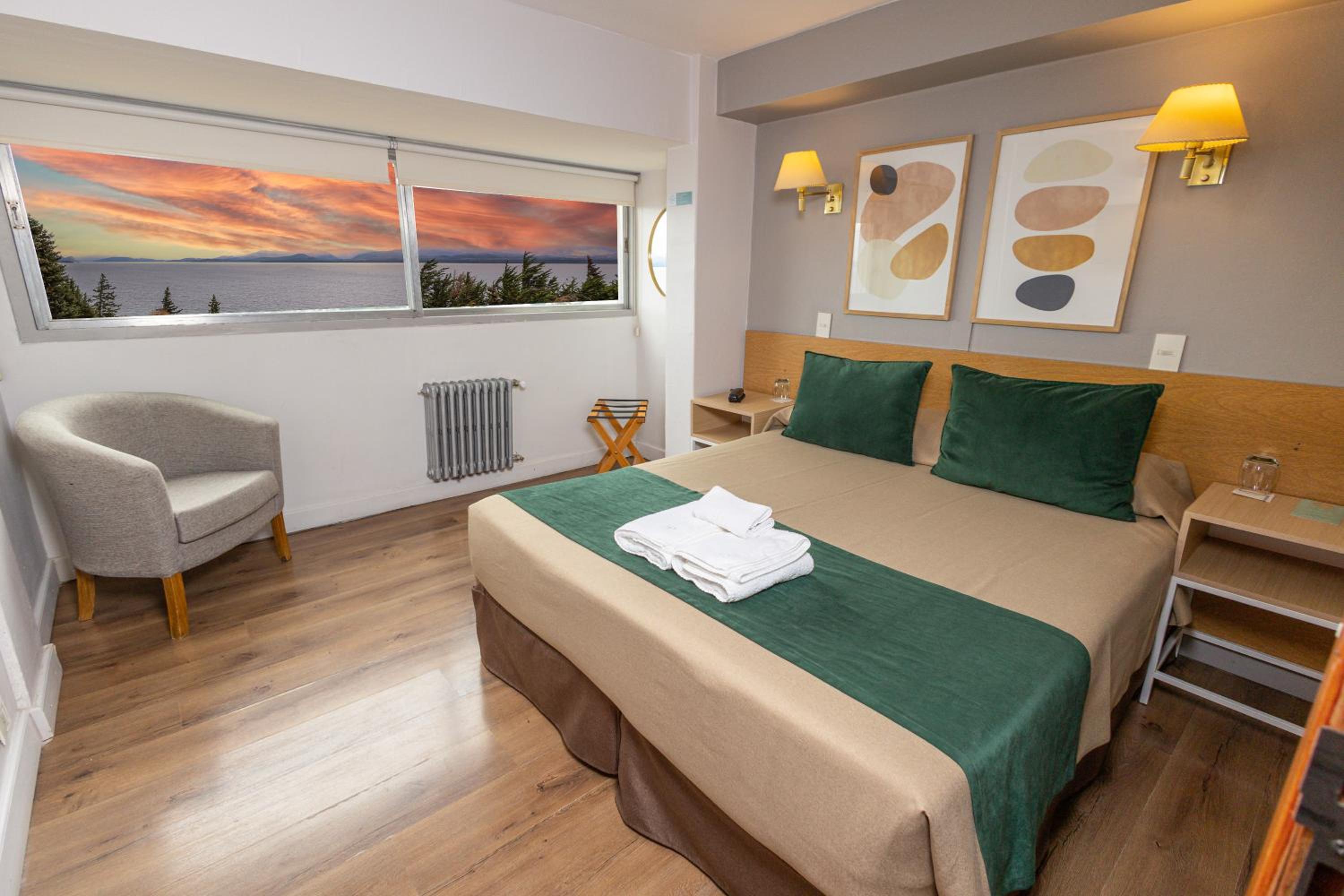 Double Room with Lake View