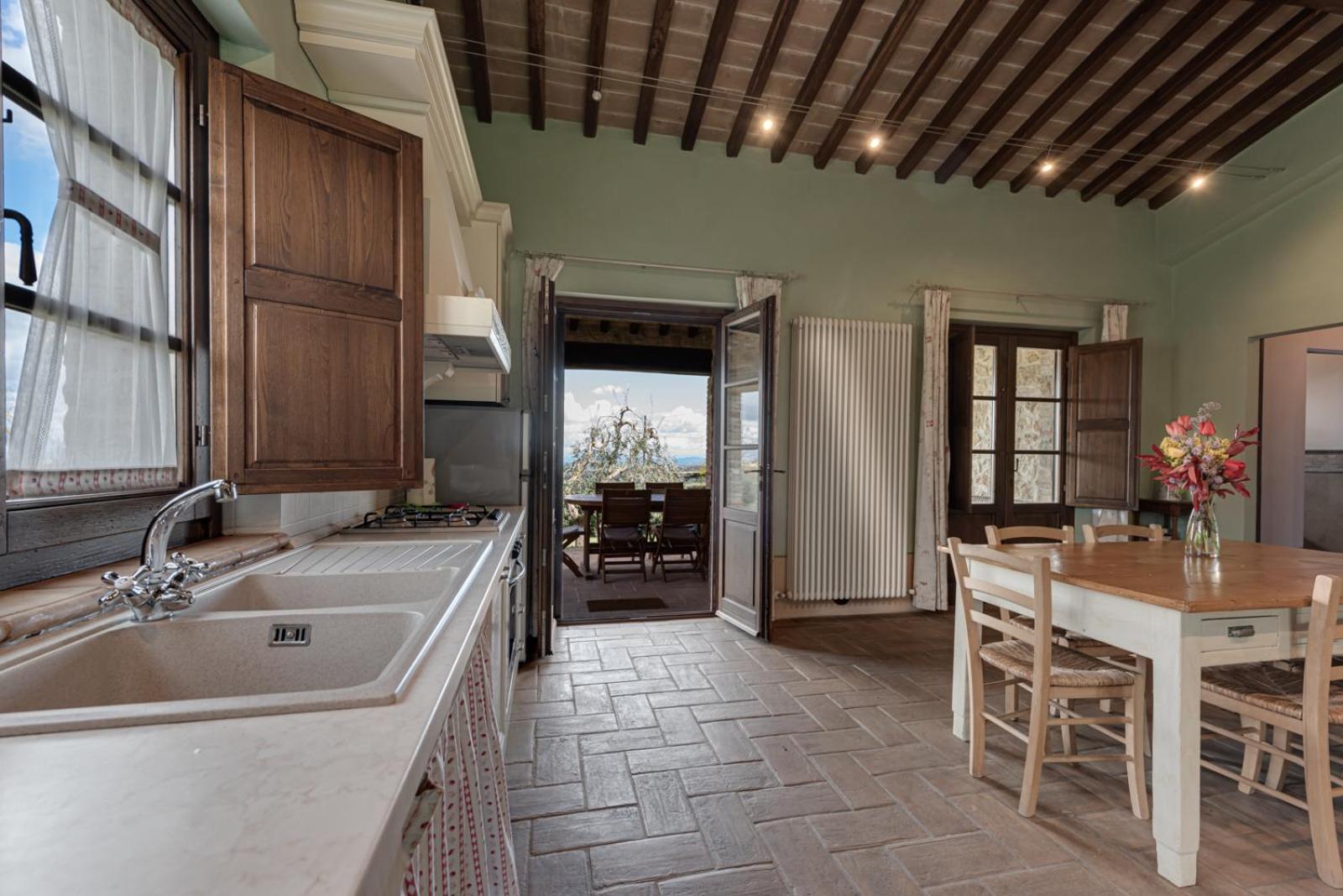 Superior Apartment photo 3