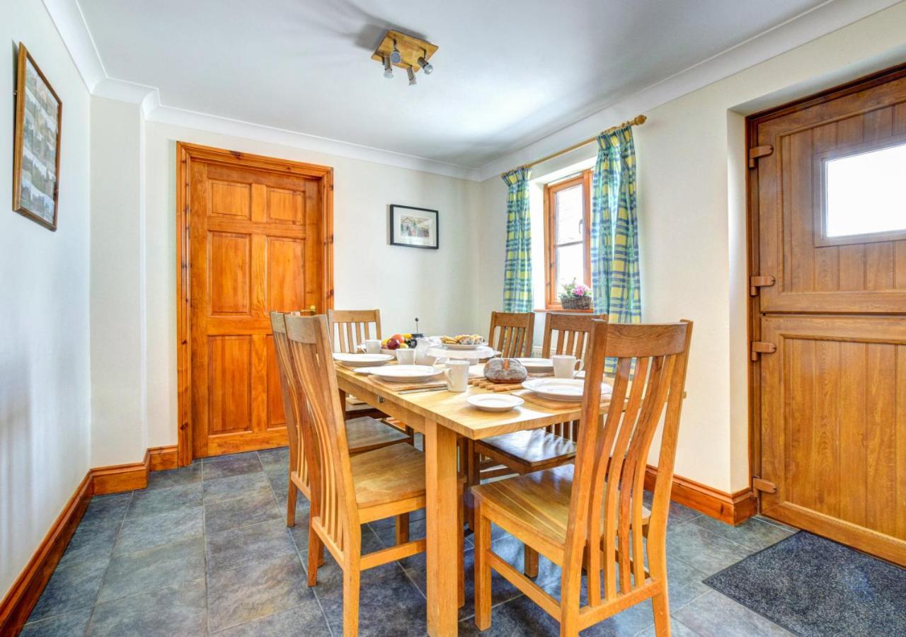 Two-Bedroom Holiday Home photo 2
