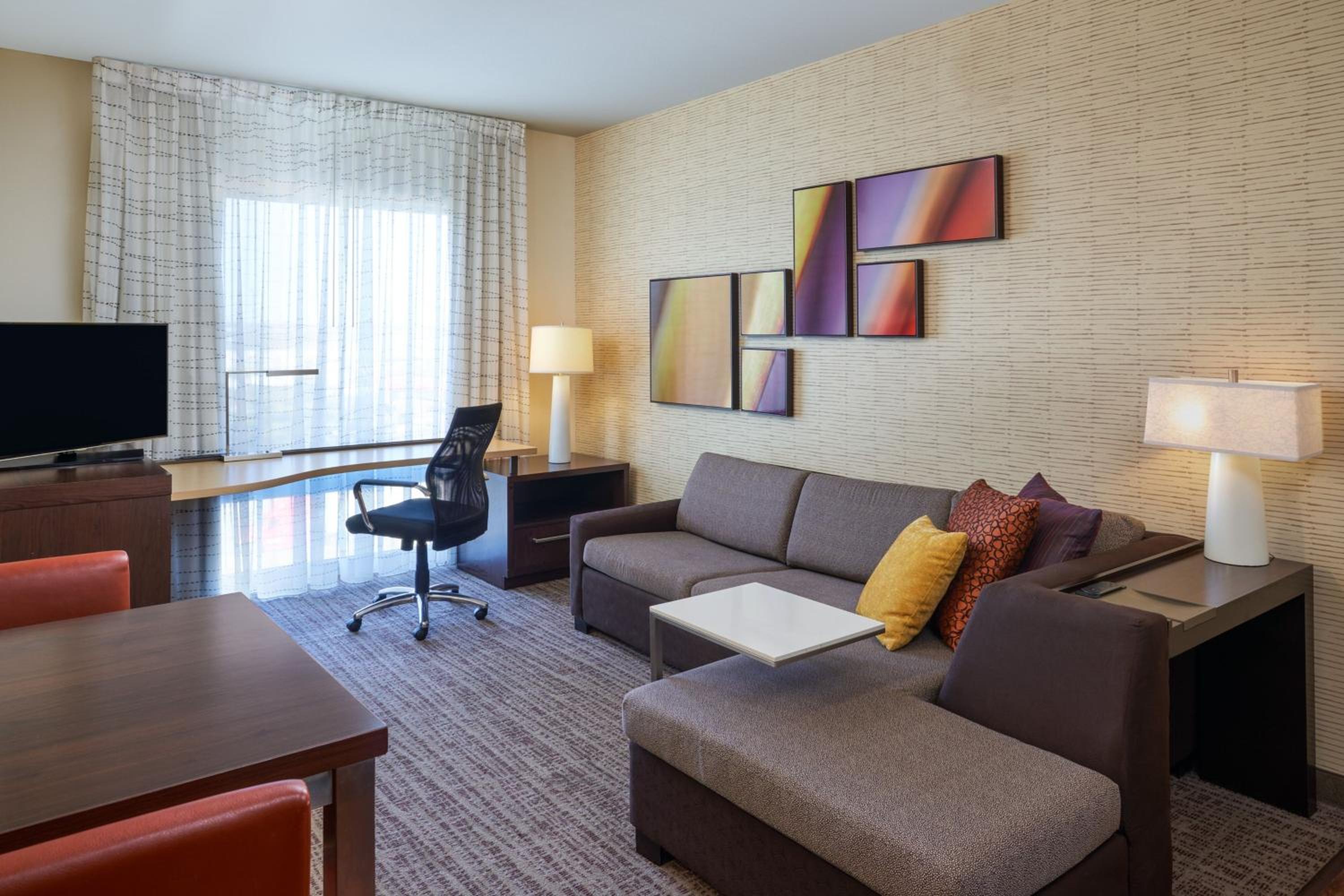One-Bedroom Suite with One King Bed