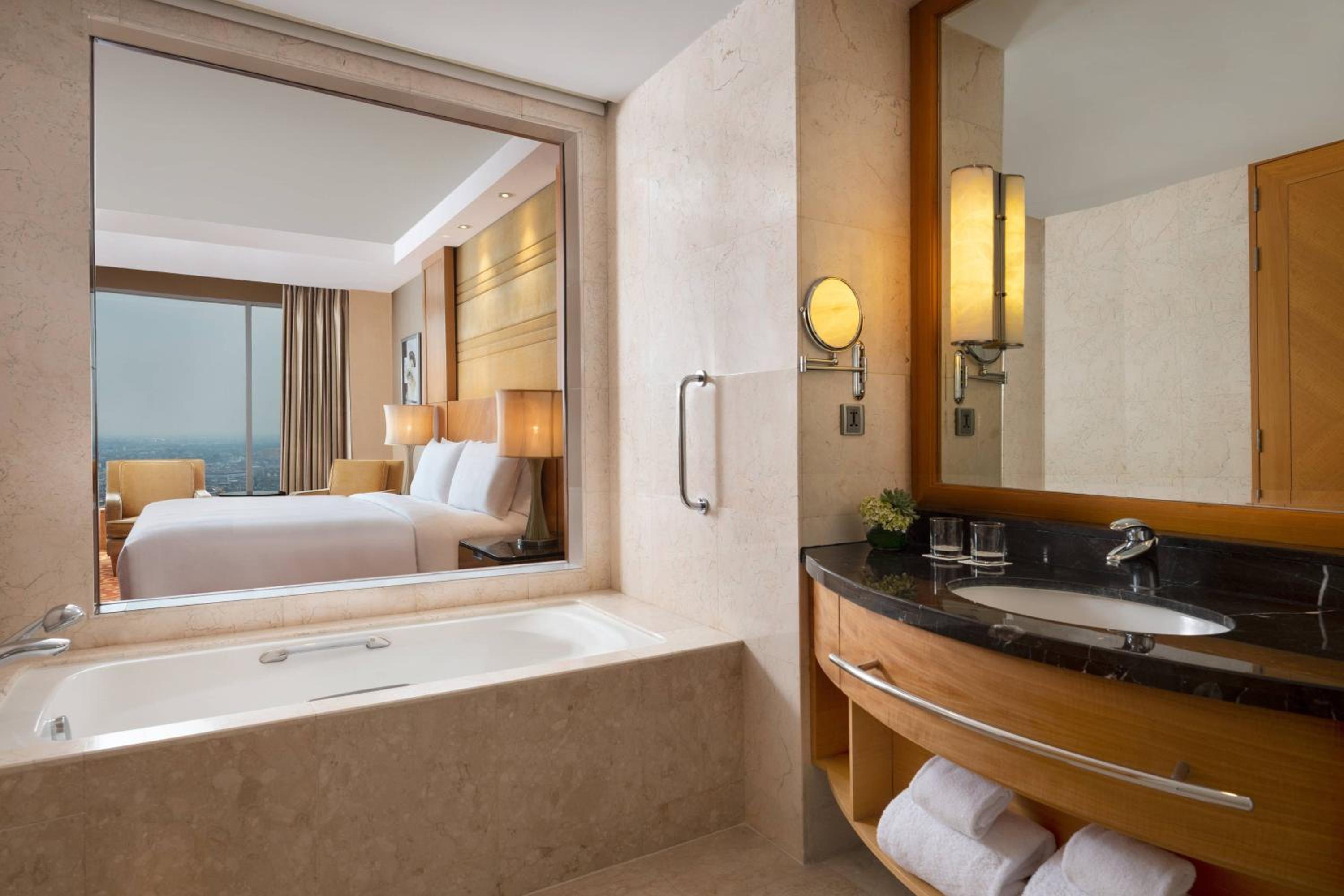 Executive lounge access, Guest room, 1 King photo 2