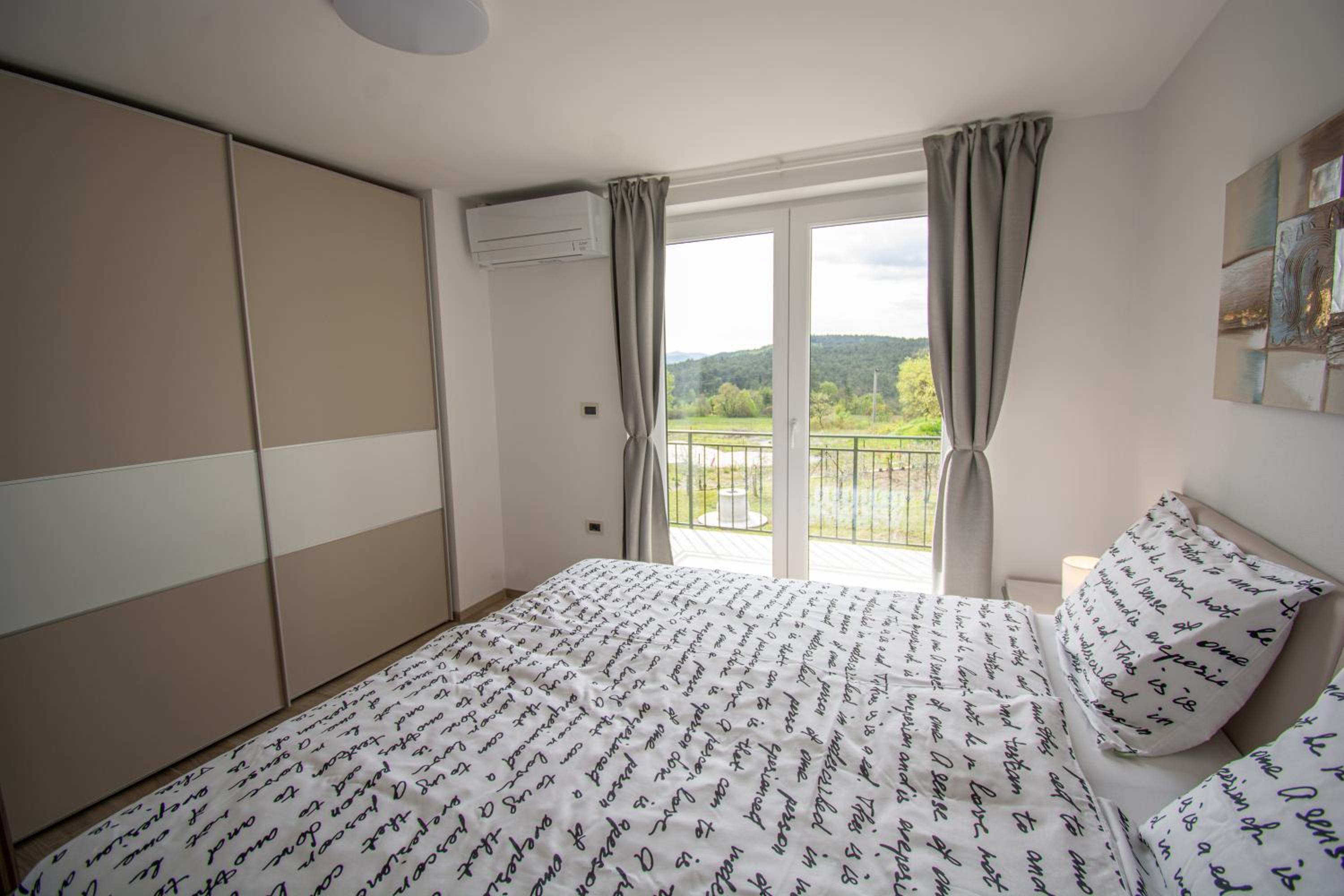 Four-Bedroom House photo 1