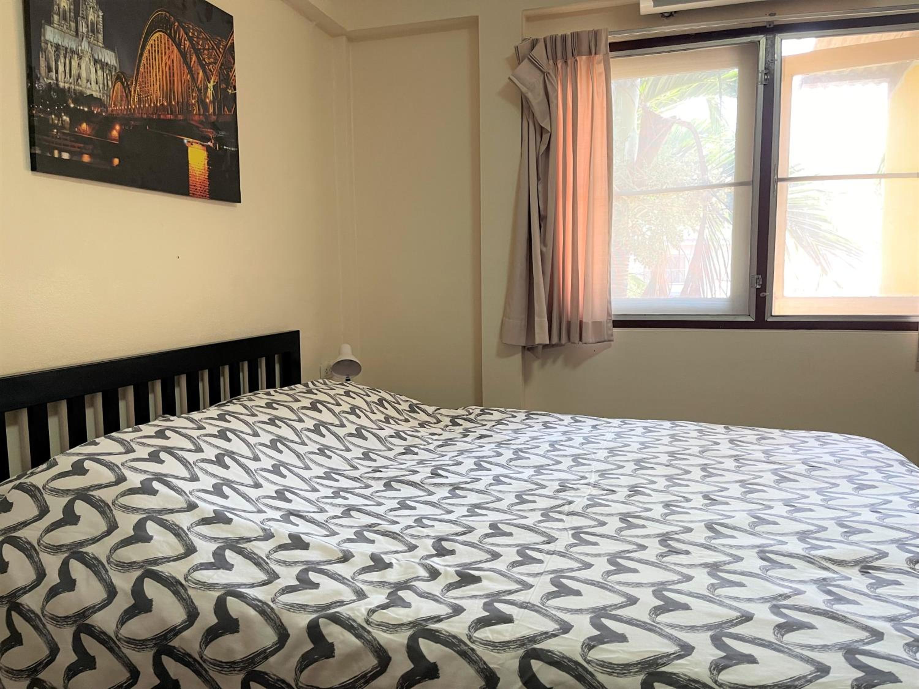 Queen Room photo 1