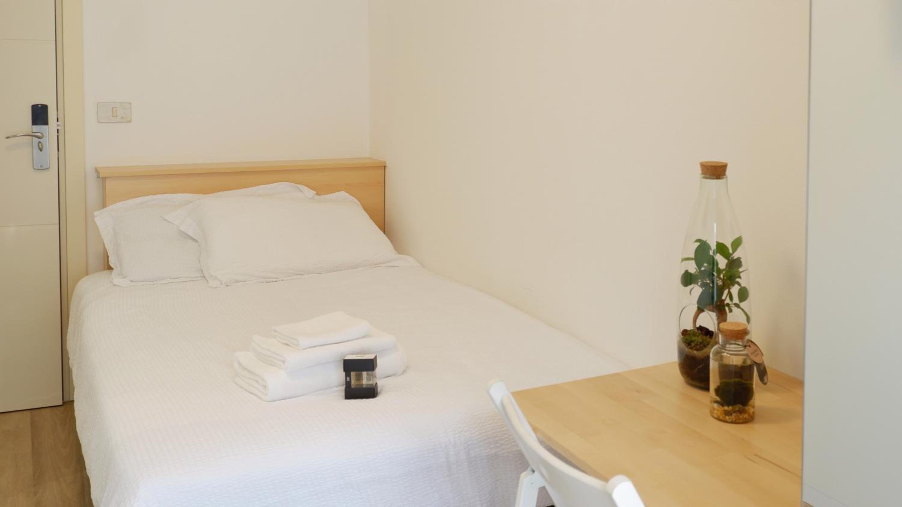 Single Room with Balcony photo 1