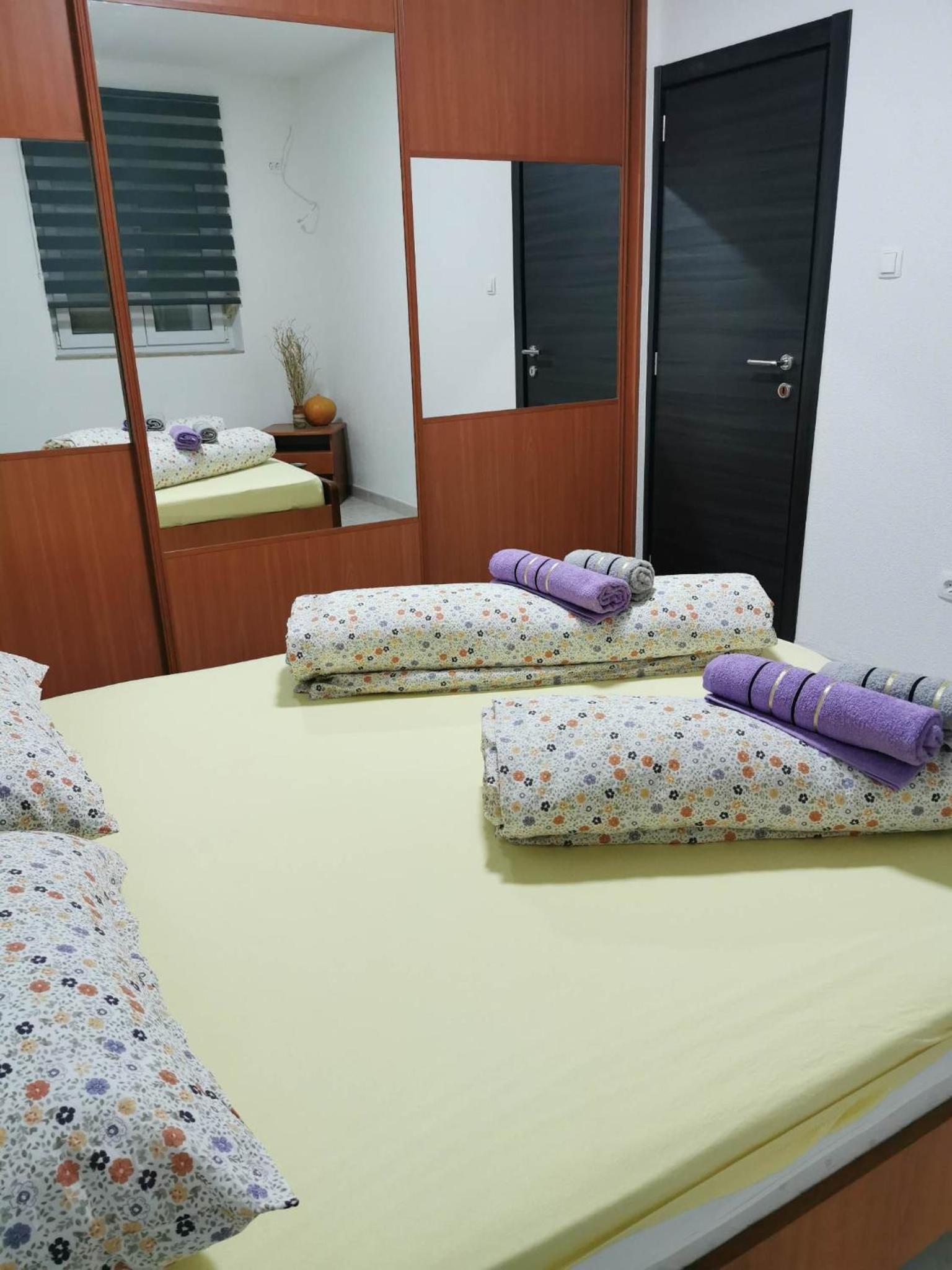 Three-Bedroom Apartment with Sea View photo 2