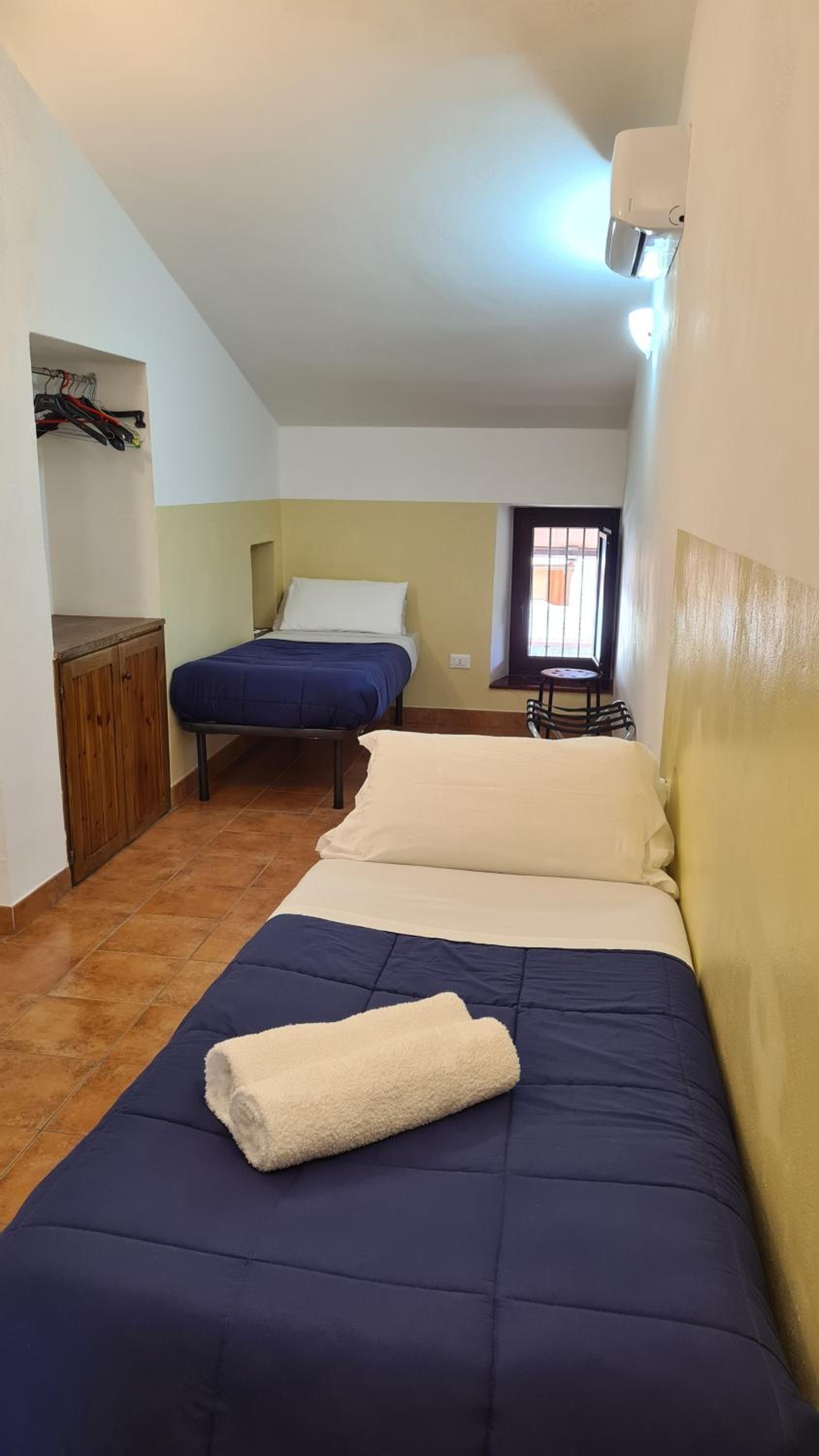 Economy Twin Room
