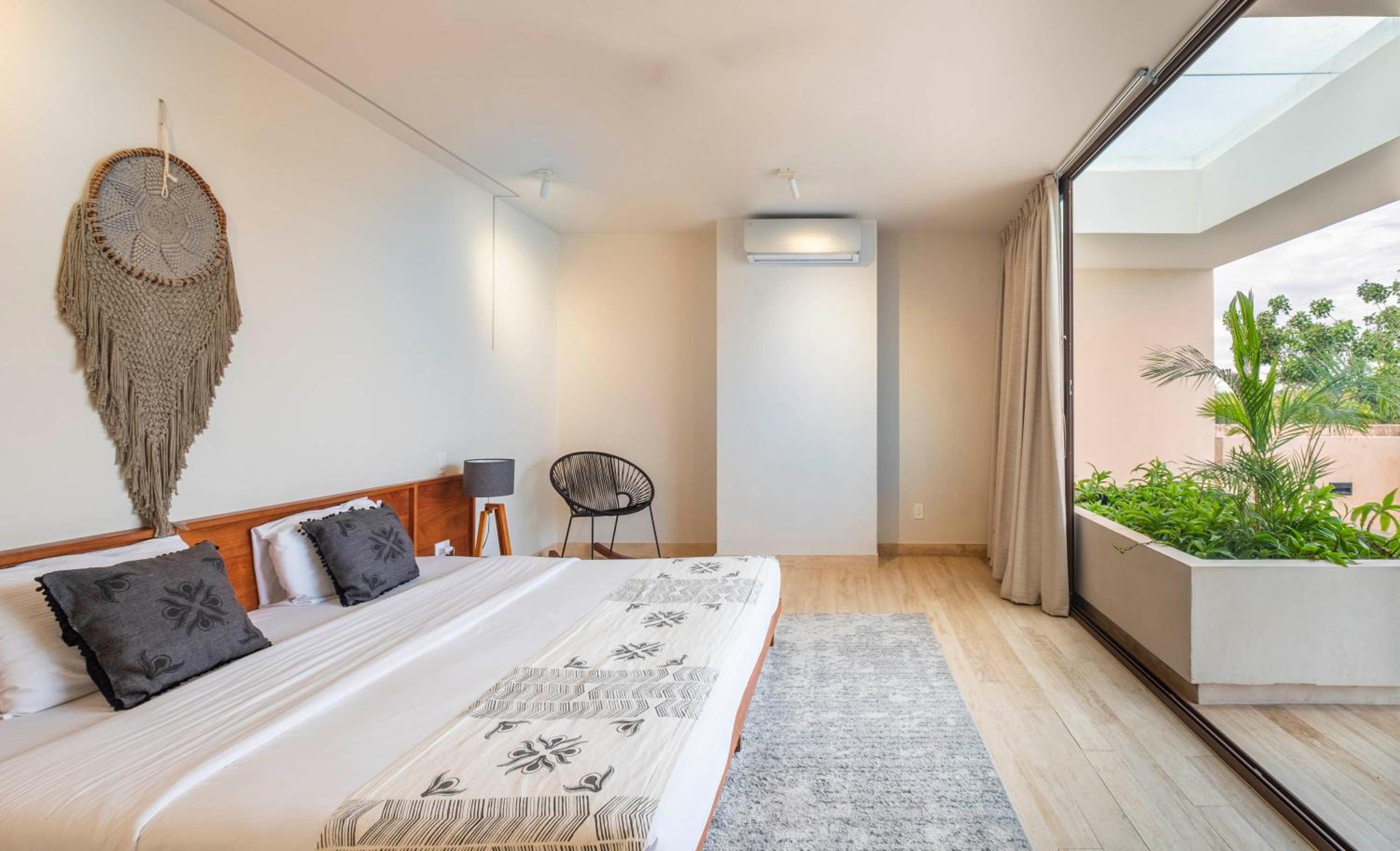 Three-Bedroom Apartment - Photo 13