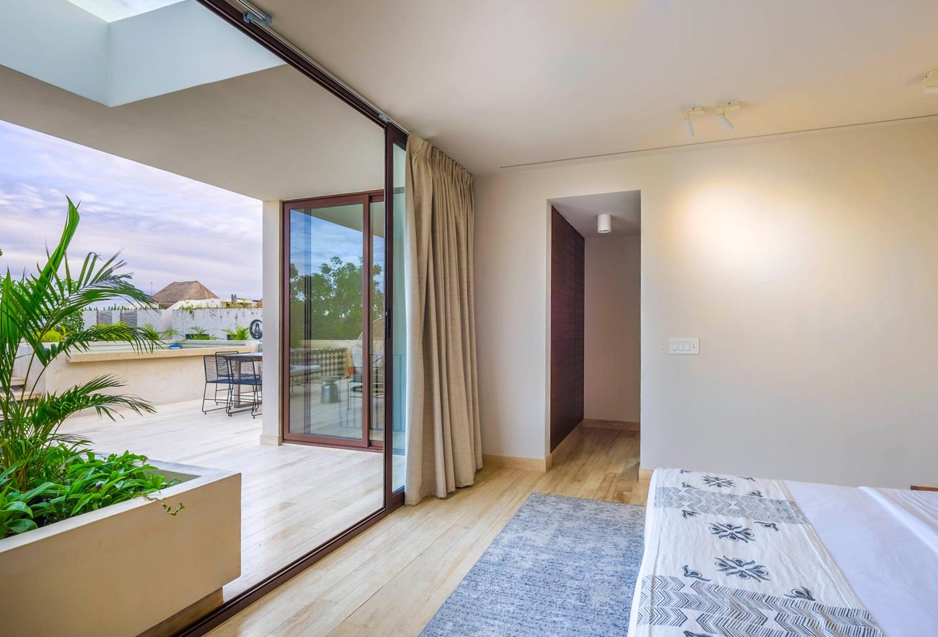 Three-Bedroom Apartment - Photo 10