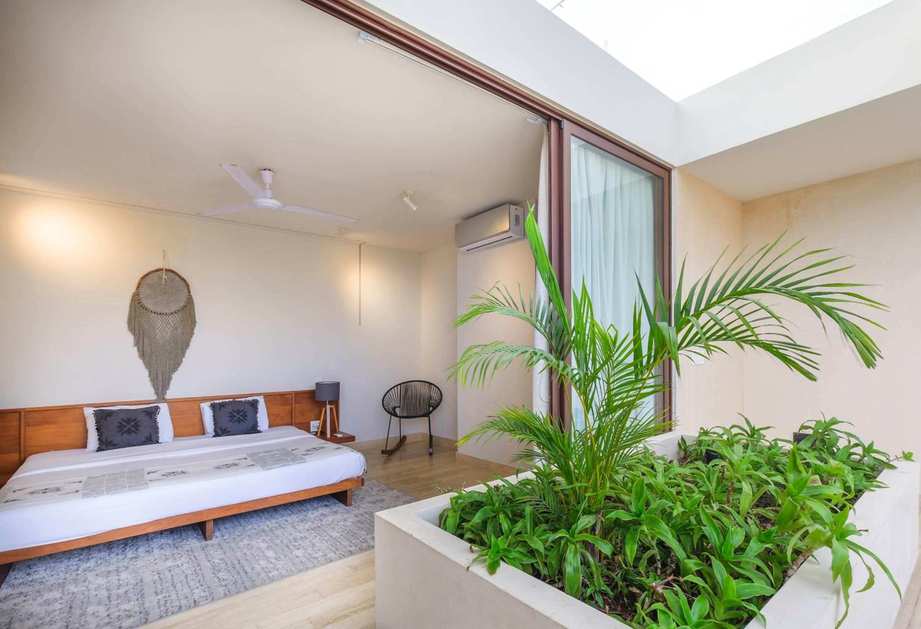 Three-Bedroom Apartment - Photo 8