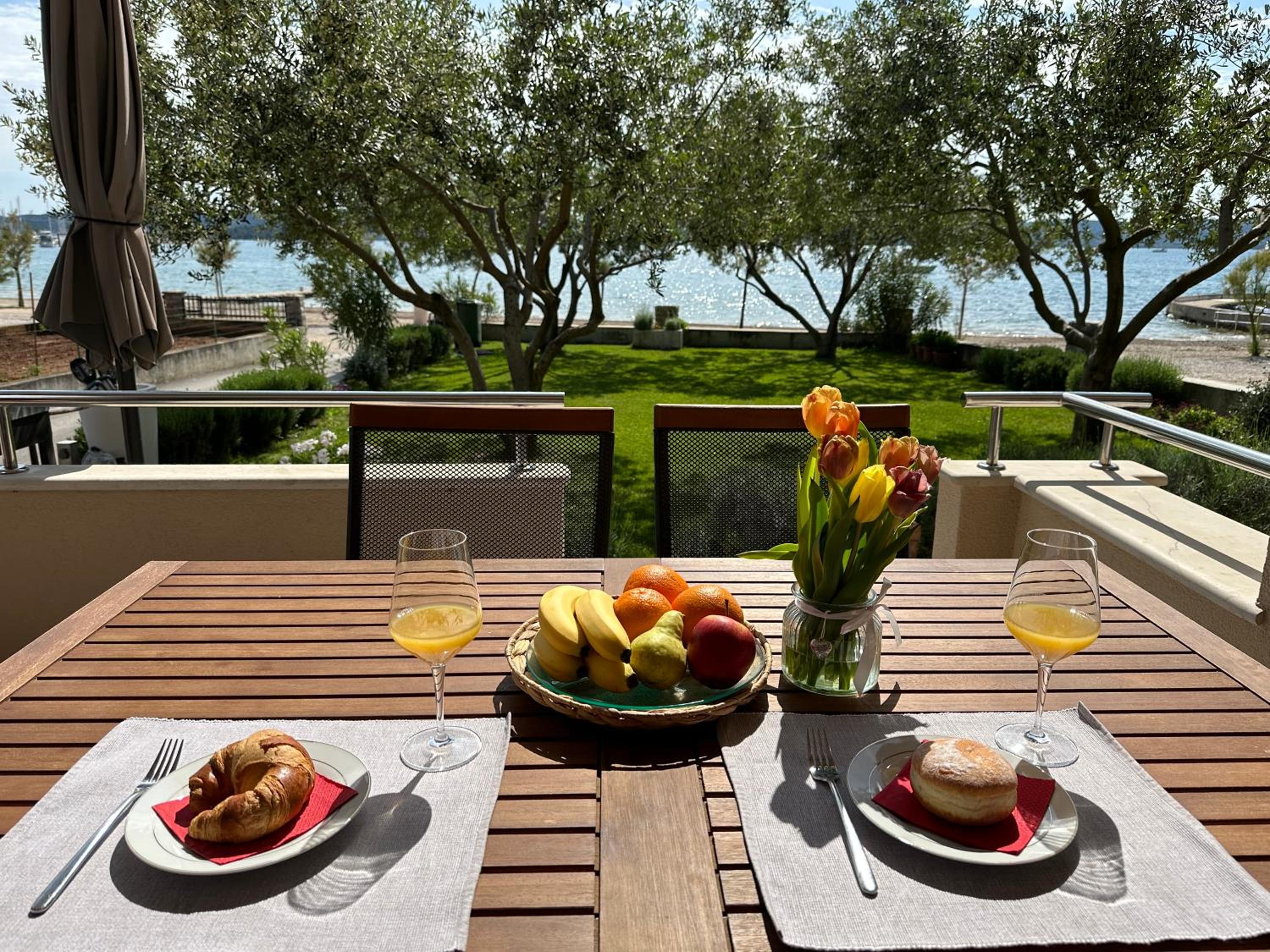 Studio Apartment with Sea View photo 3